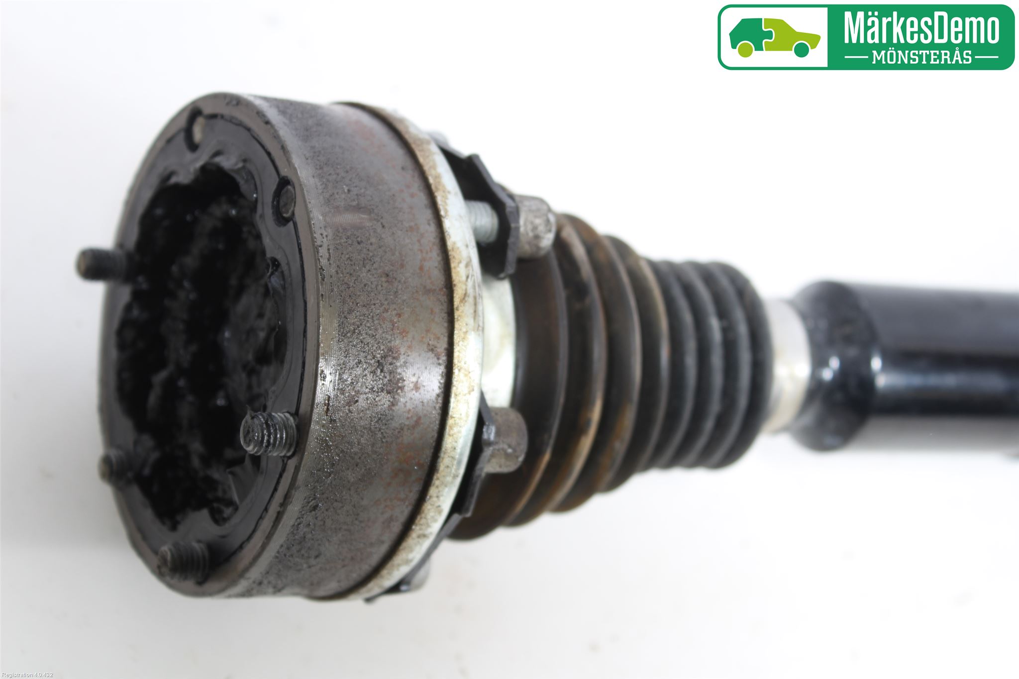 Skoda OCTAVIA (1Z) 05-13 Drivaxel Fram Höger