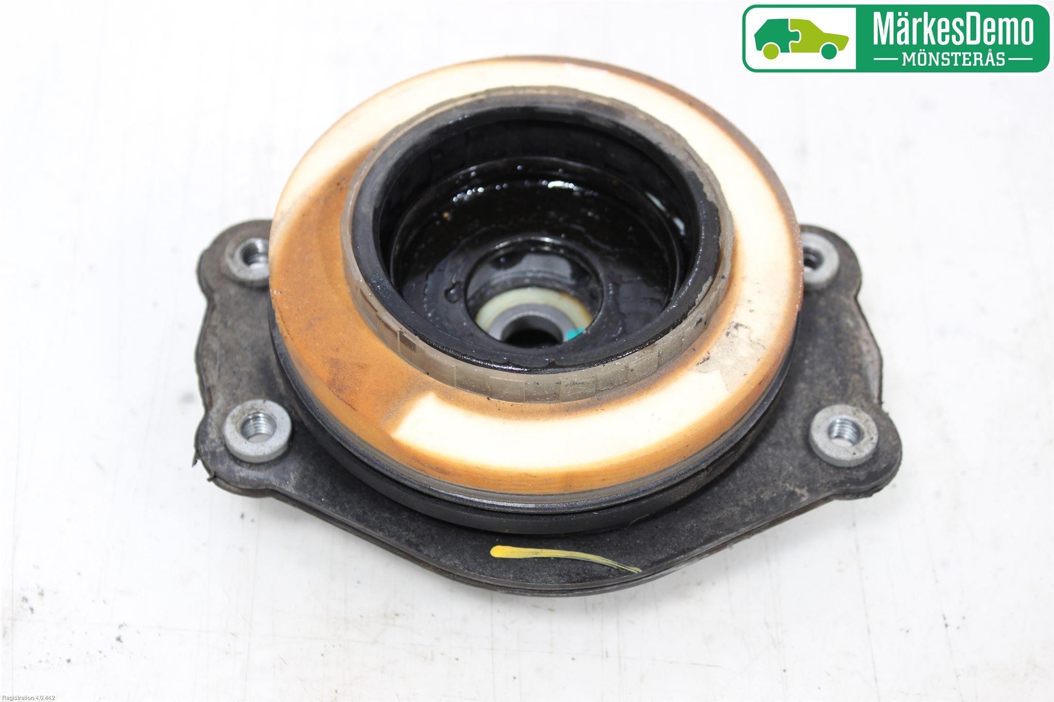 Opel INSIGNIA 17- Fjäderbenslager Fram