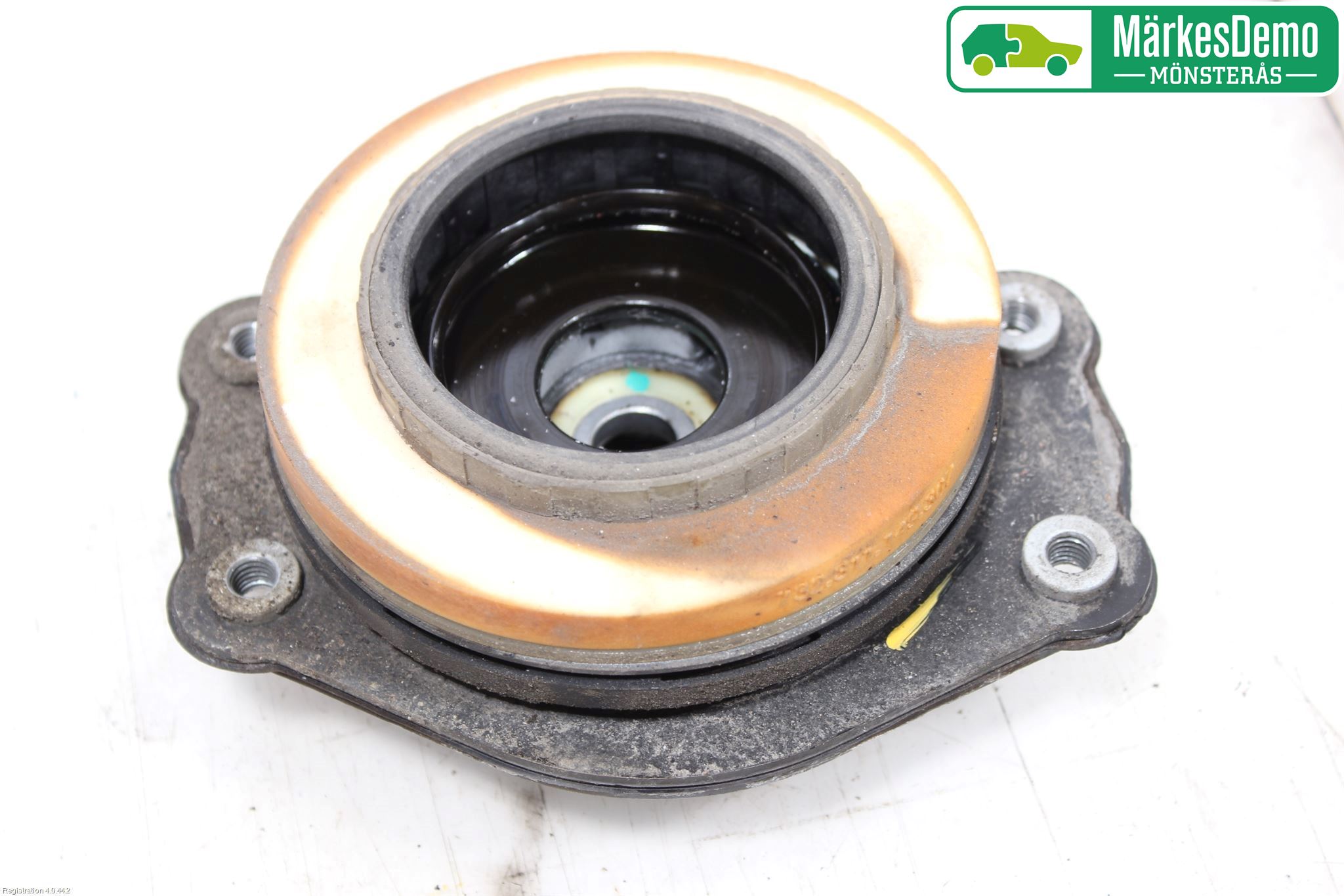 Opel INSIGNIA 17- Fjäderbenslager Fram