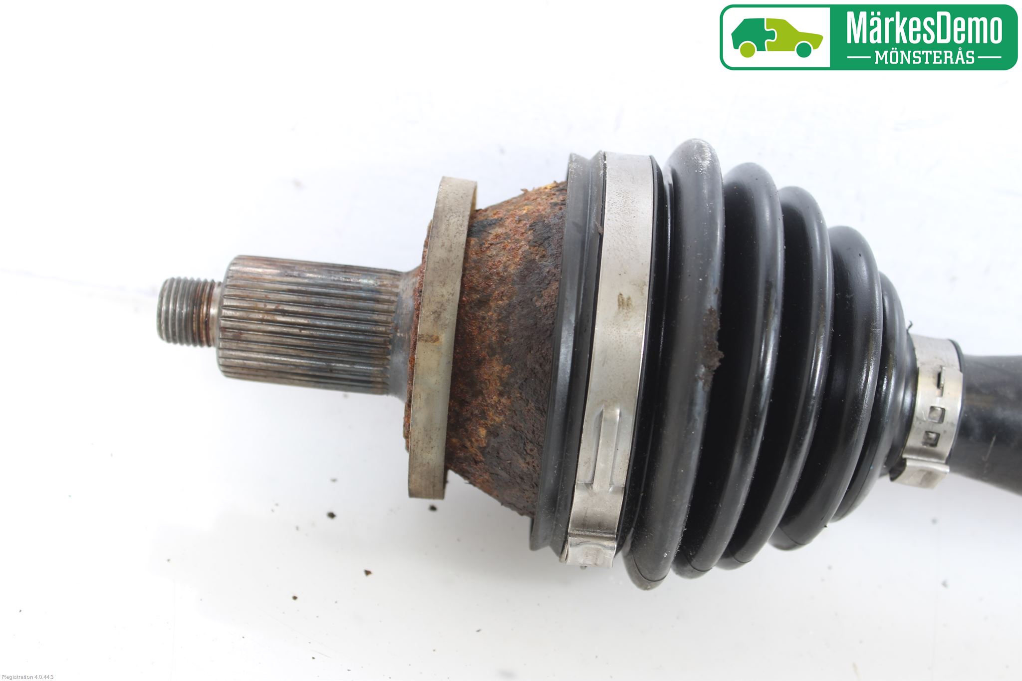 Skoda FABIA 99-07 Drivaxel Fram Höger