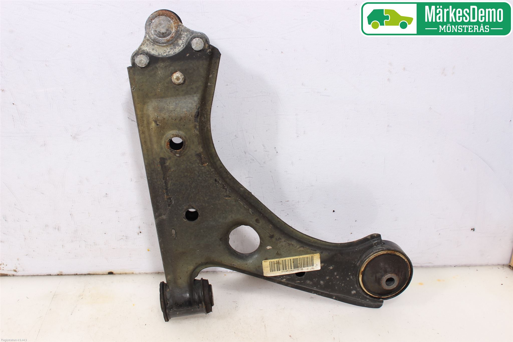 Opel CORSA E 15-19 Bärarm Fram Undre Vä