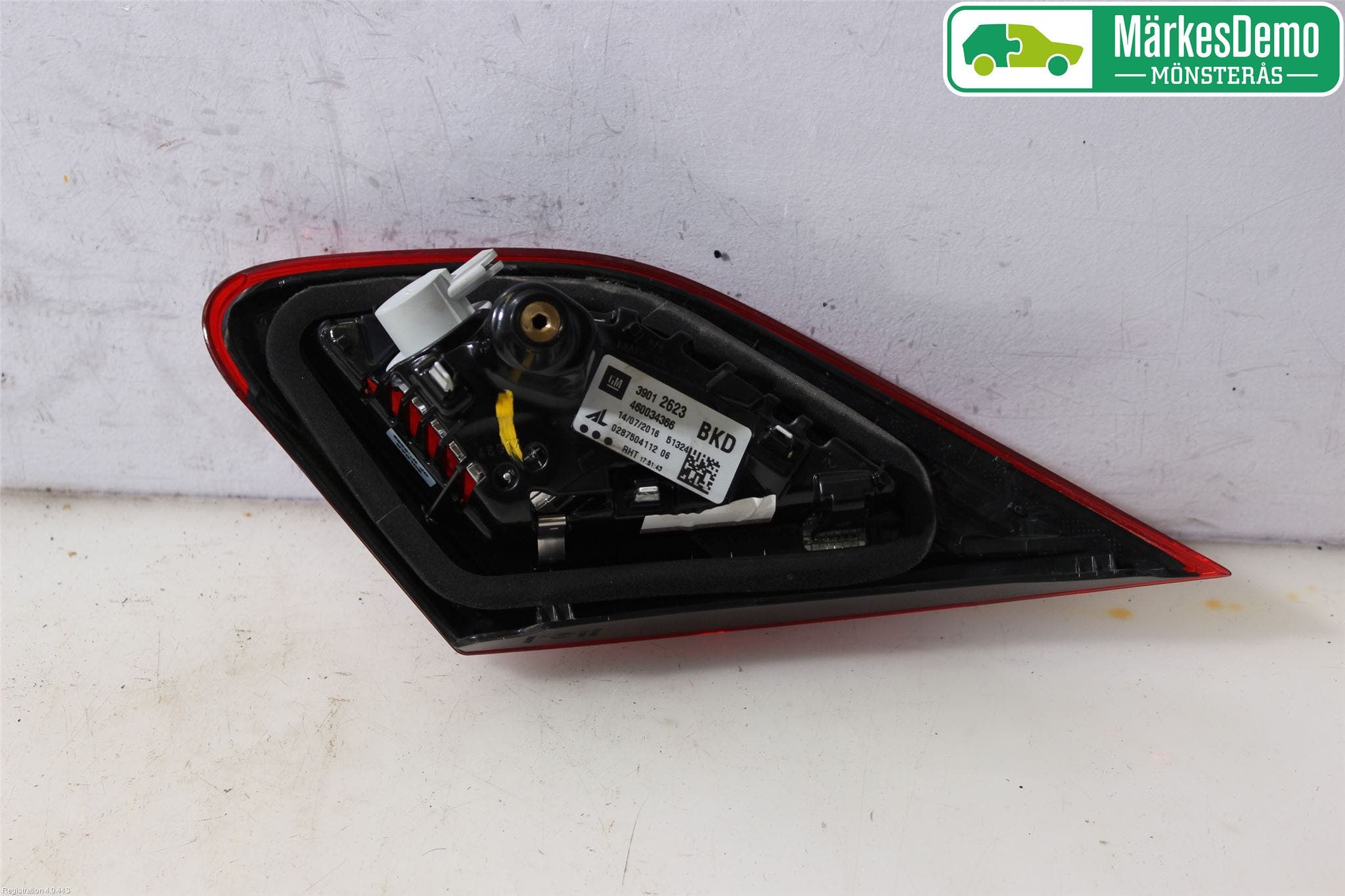 Opel CORSA E 15-19 Bakljus Lucka Vä