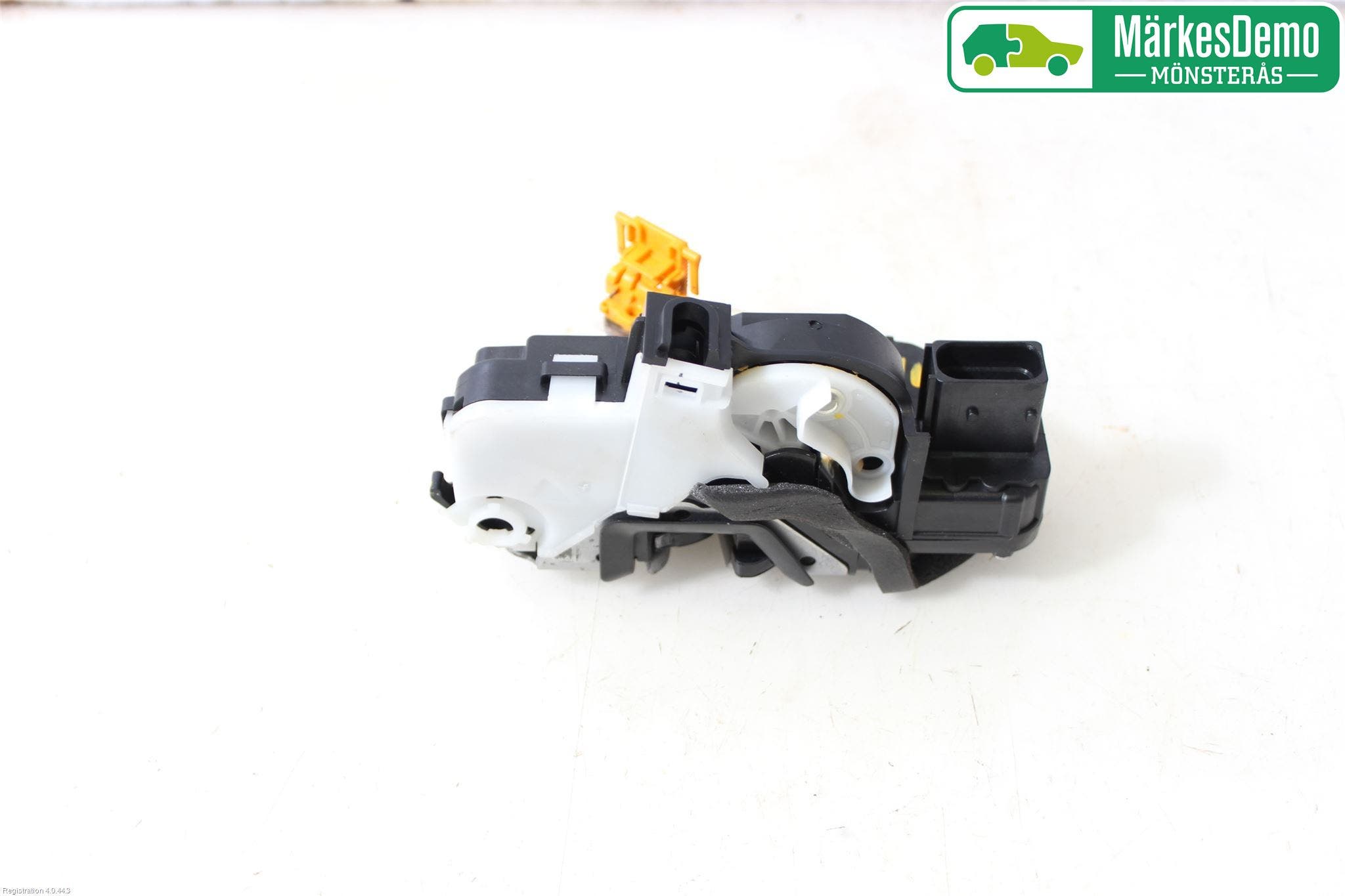 Opel ASTRA J 10-15 Låskista-Dörrlås