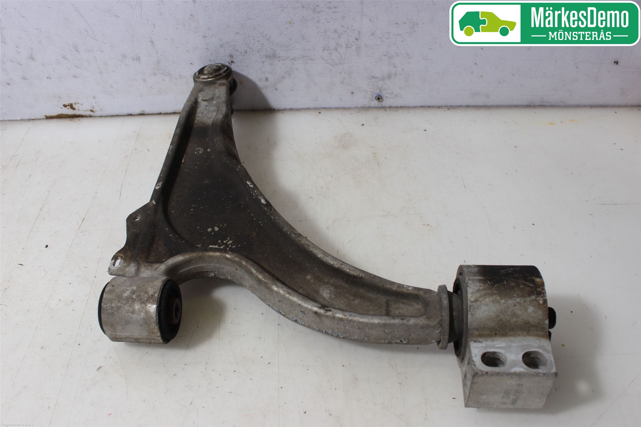 Opel ASTRA J 10-15 Bärarm Fram Undre Vä