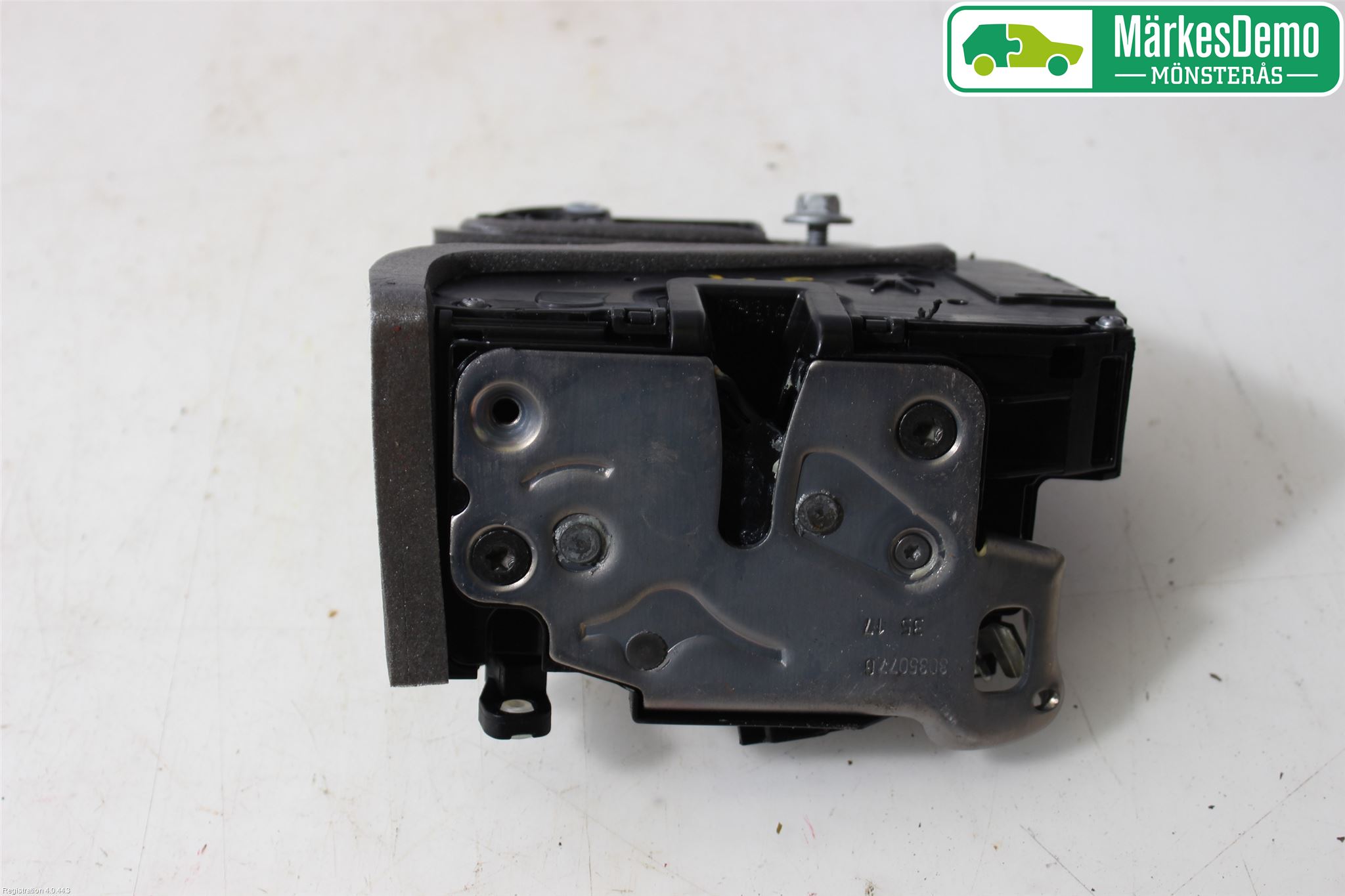 Opel INSIGNIA 17- Låskista-Dörrlås