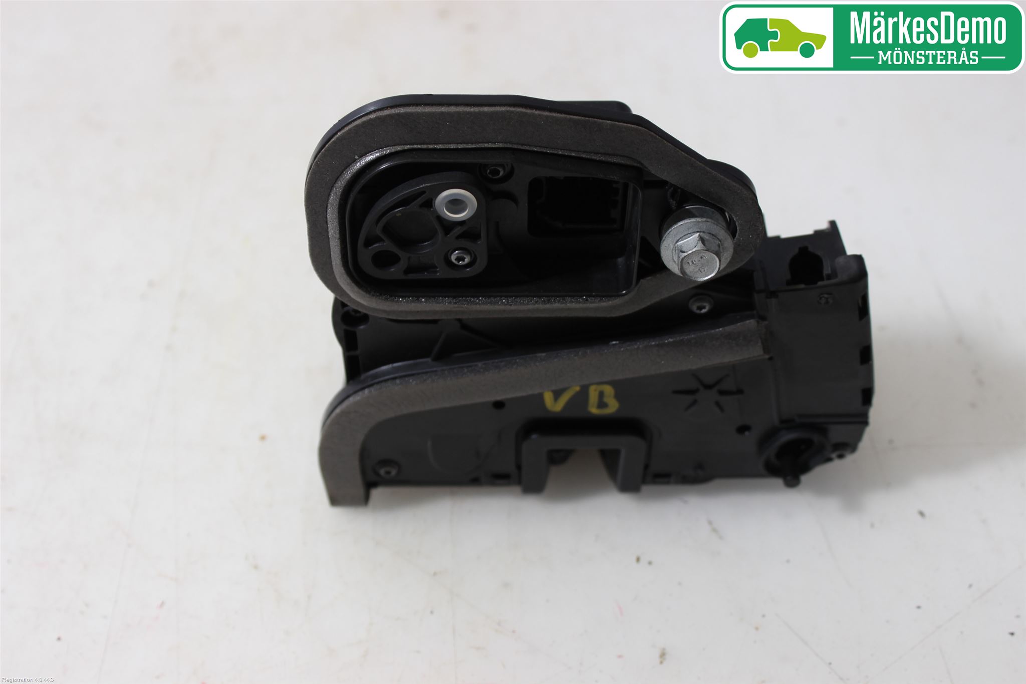 Opel INSIGNIA 17- Låskista-Dörrlås