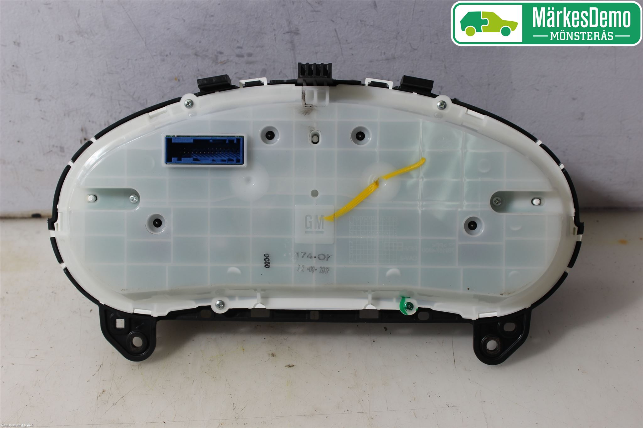 Opel INSIGNIA 17- Instrument Hast