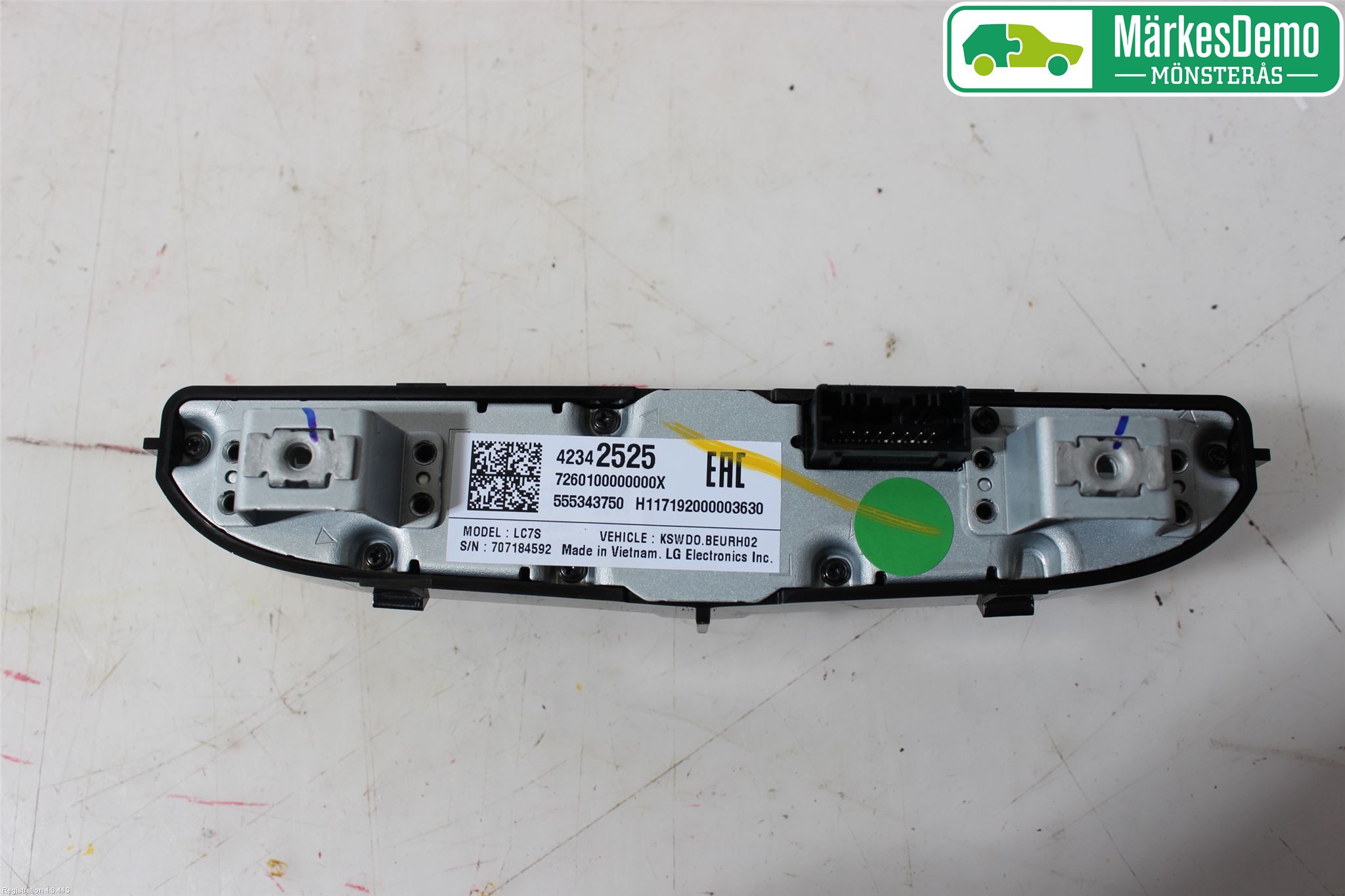 Opel INSIGNIA 17- Strömställare Övrigt