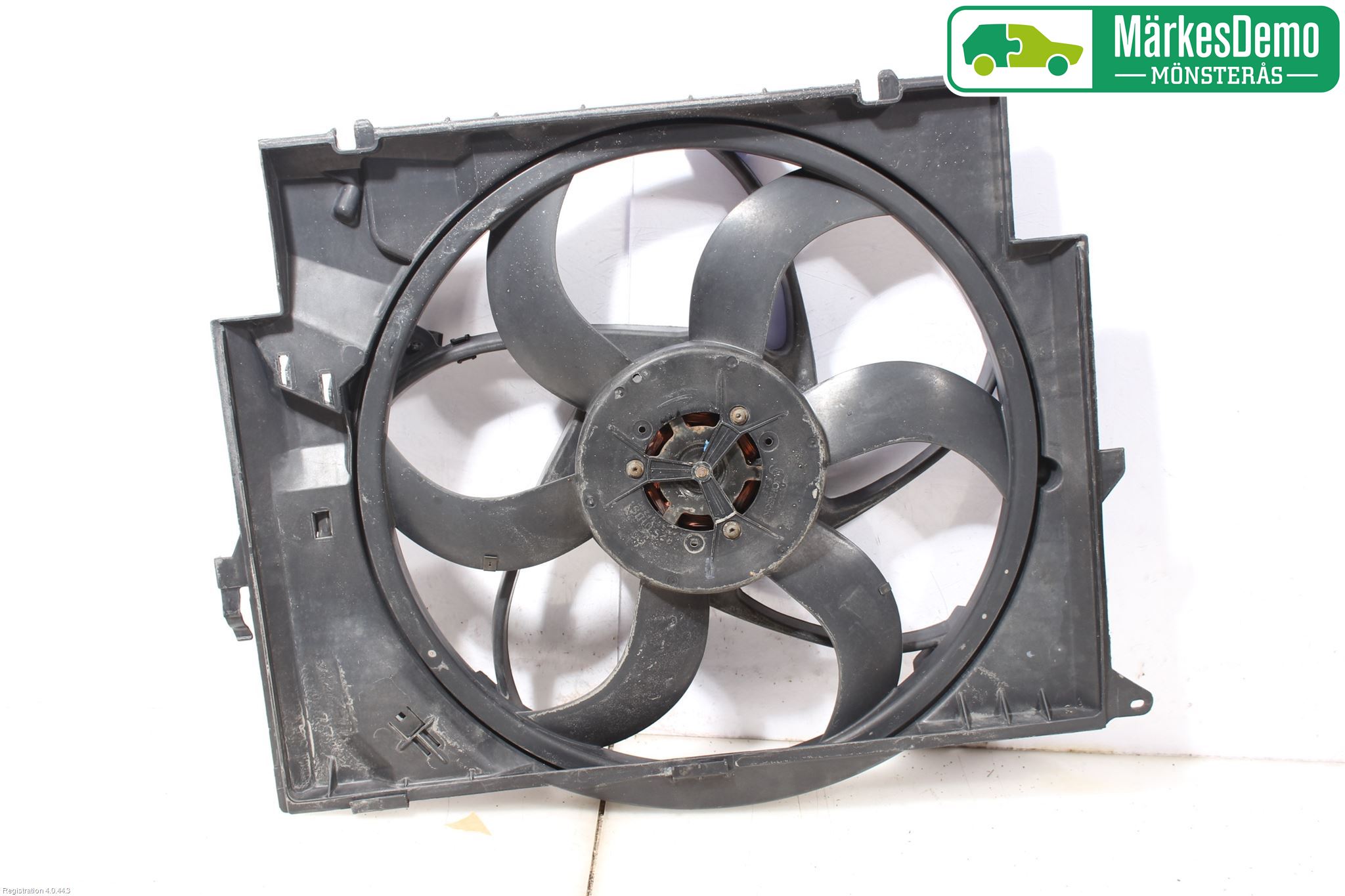 BMW 3 E90/91 SED/TOU 05-12 Kylfläkt El