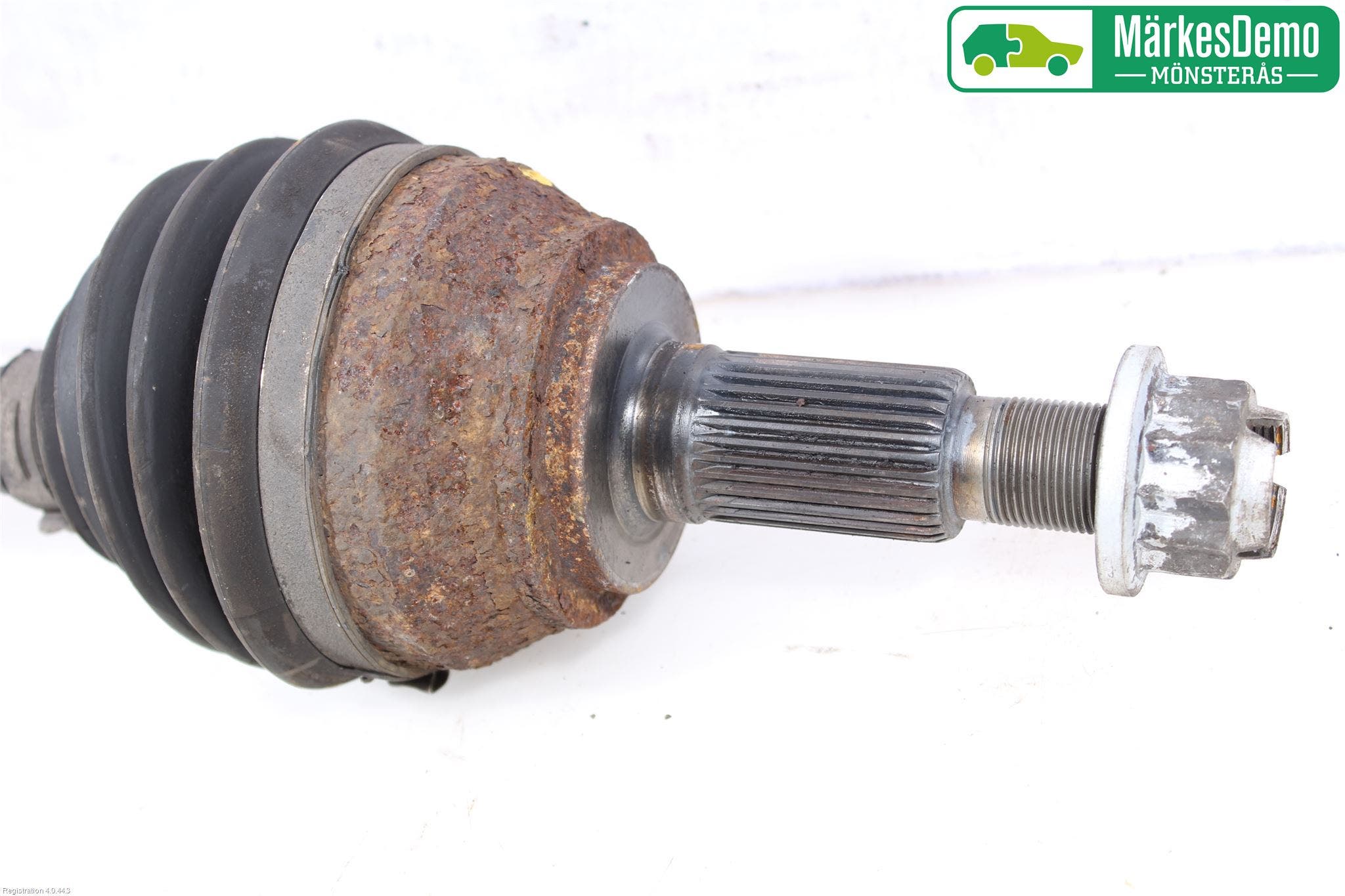 Audi Q7/SQ7 Drivaxel Fram Höger