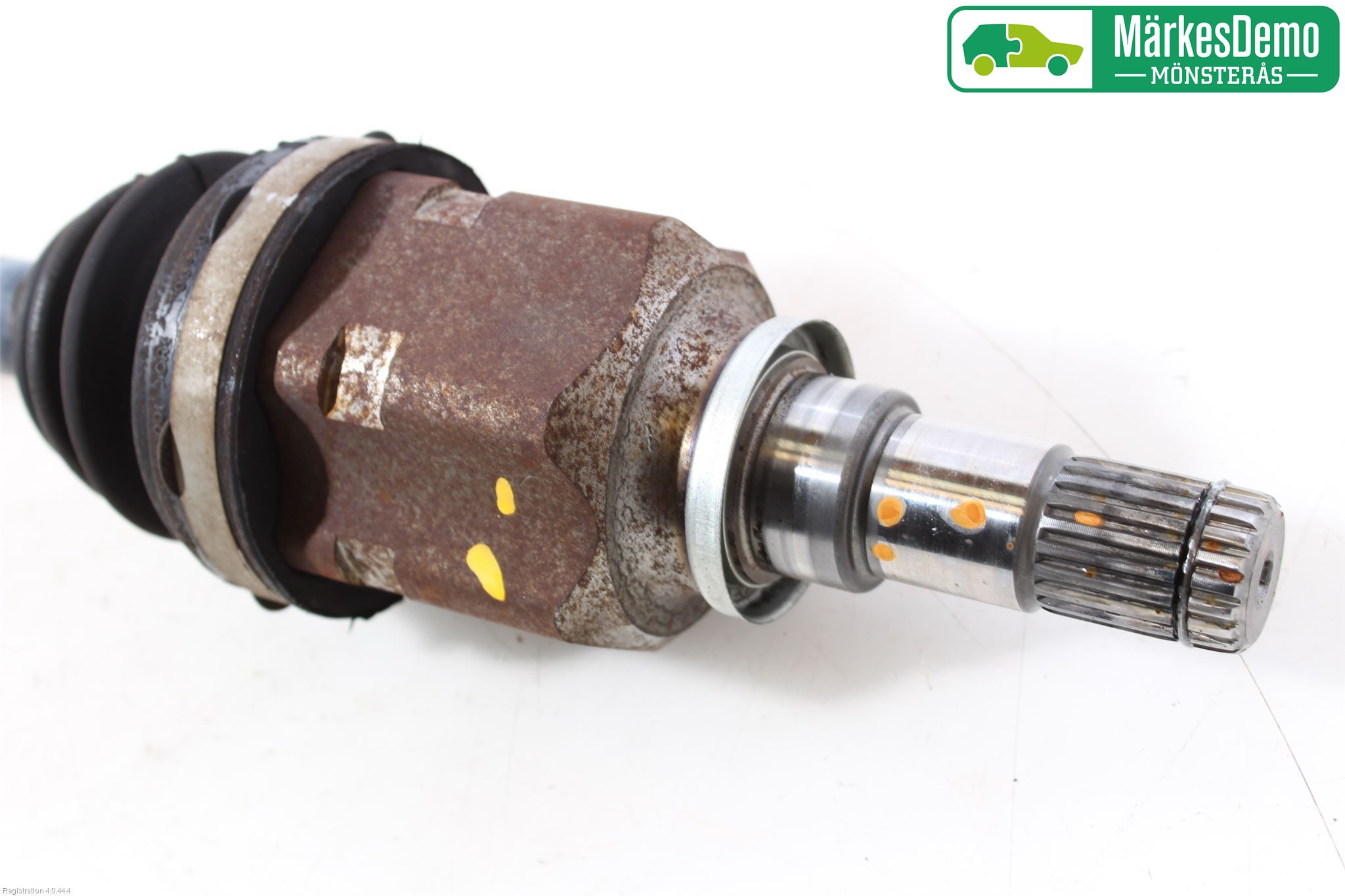 Toyota YARIS XP90 06-11 Drivaxel Fram Vänster