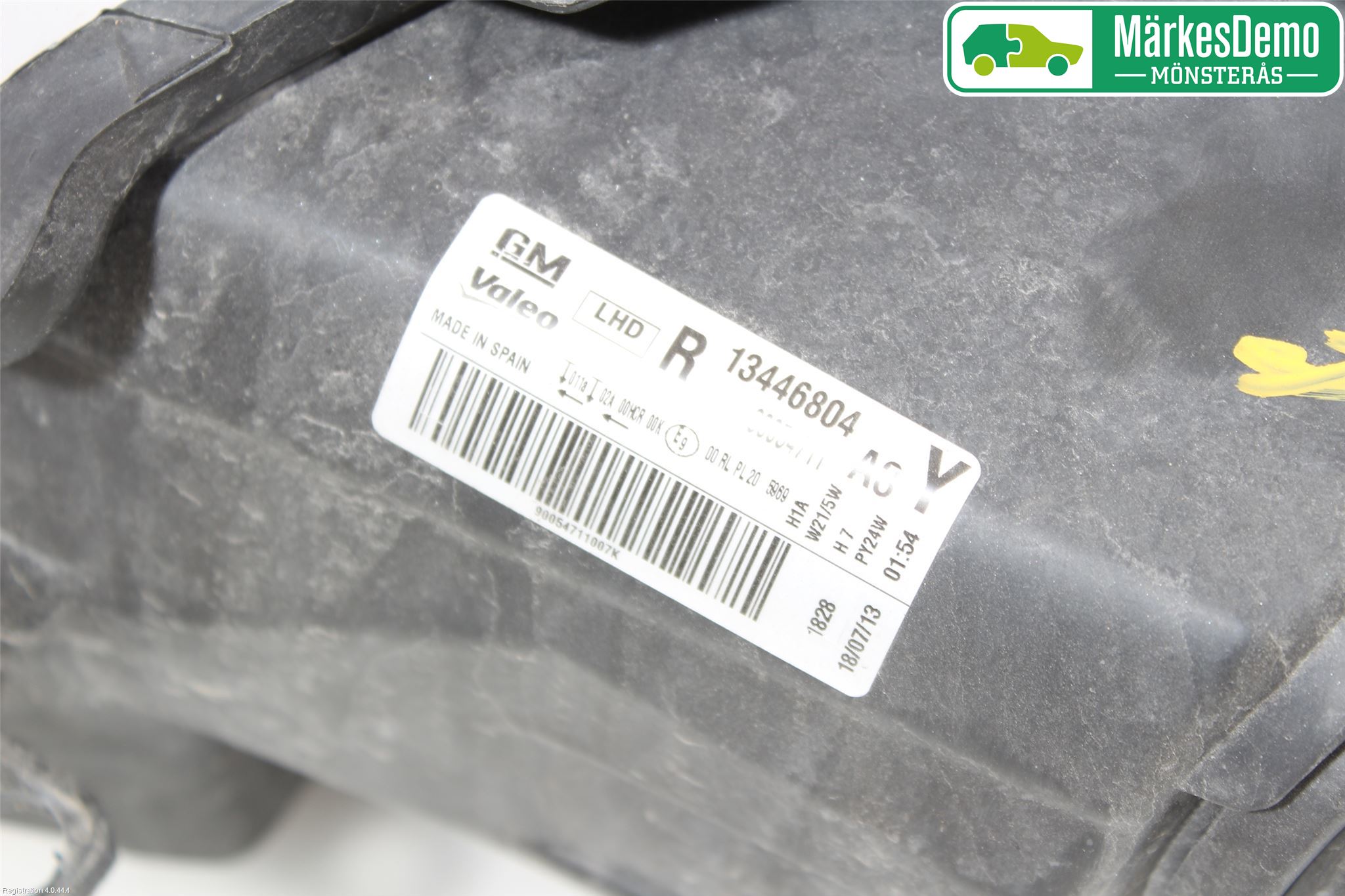 Opel CORSA D 07-14 Strålkastare Höger