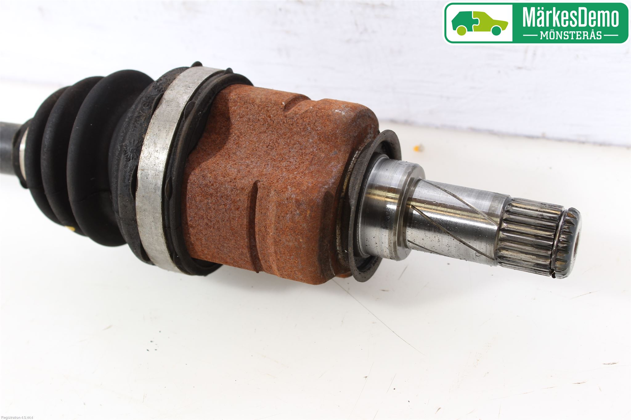 Opel CORSA D 07-14 Drivaxel Fram Höger