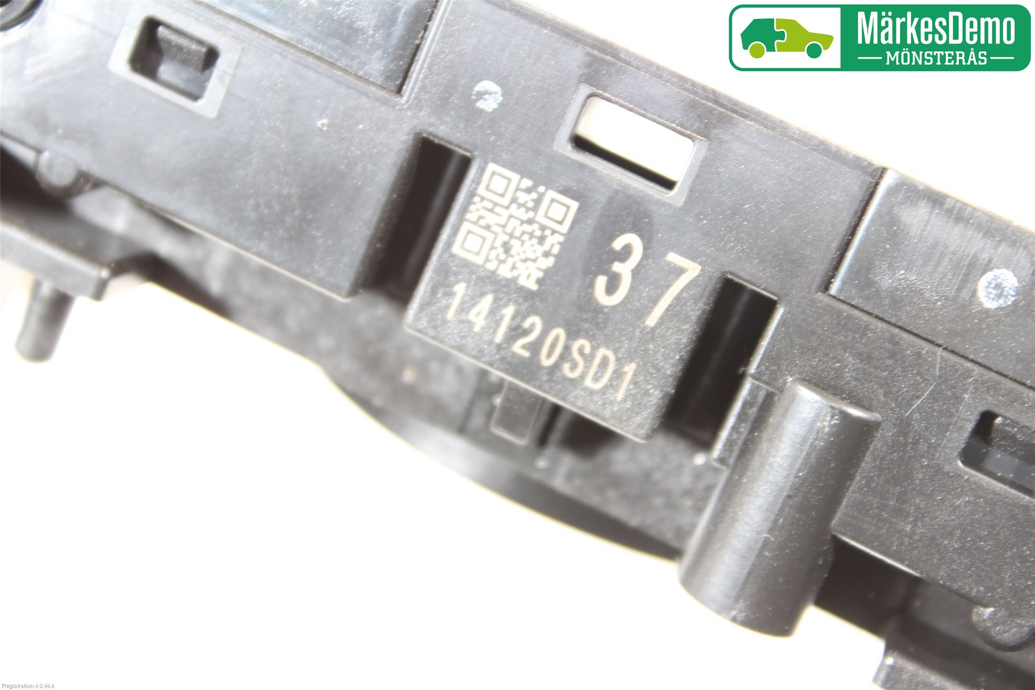 Nissan QASHQAI 14-17 Spakcentral