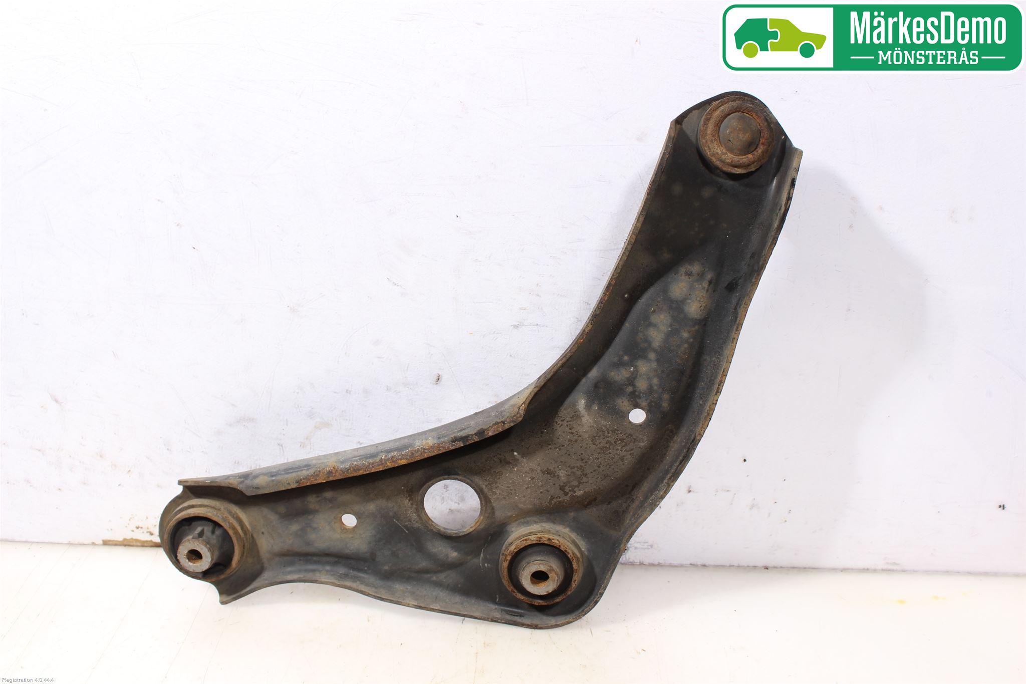 Nissan QASHQAI 14-17 Bärarm Fram Undre Hö