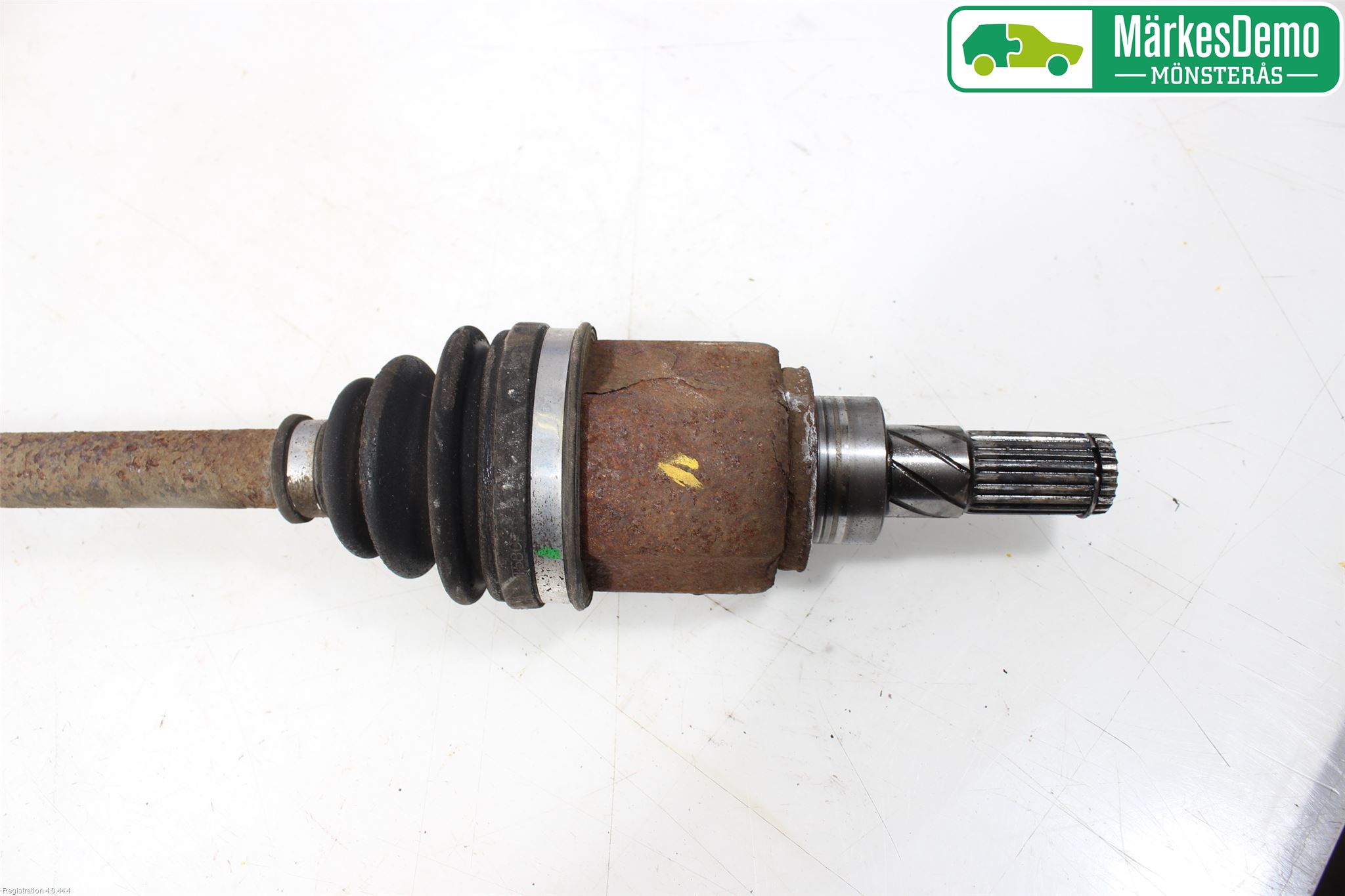 Nissan QASHQAI 14-17 Drivaxel Bak Höger