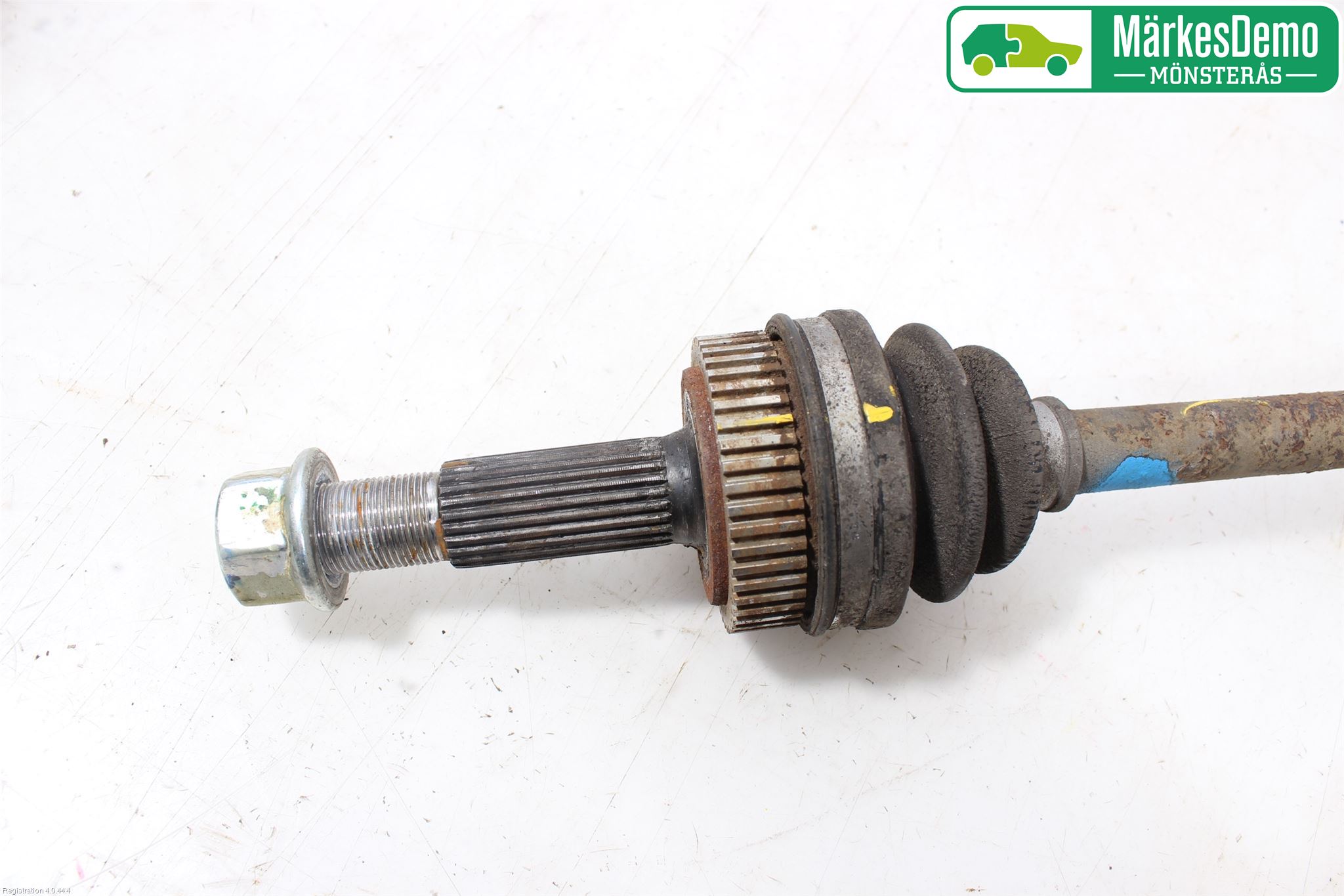 Nissan QASHQAI 14-17 Drivaxel Bak Höger