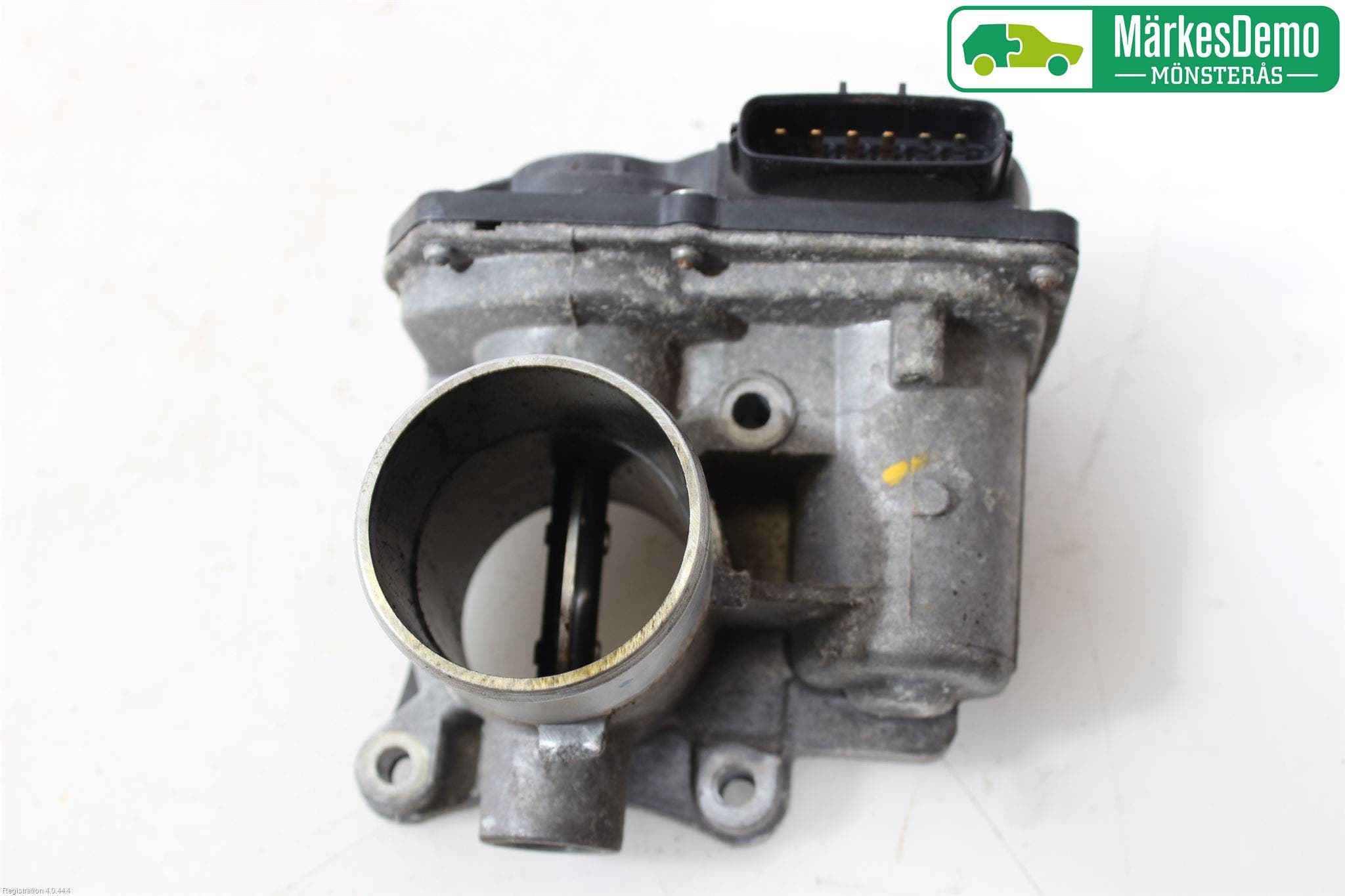 Toyota YARIS XP130 12-14 Injspjällhus