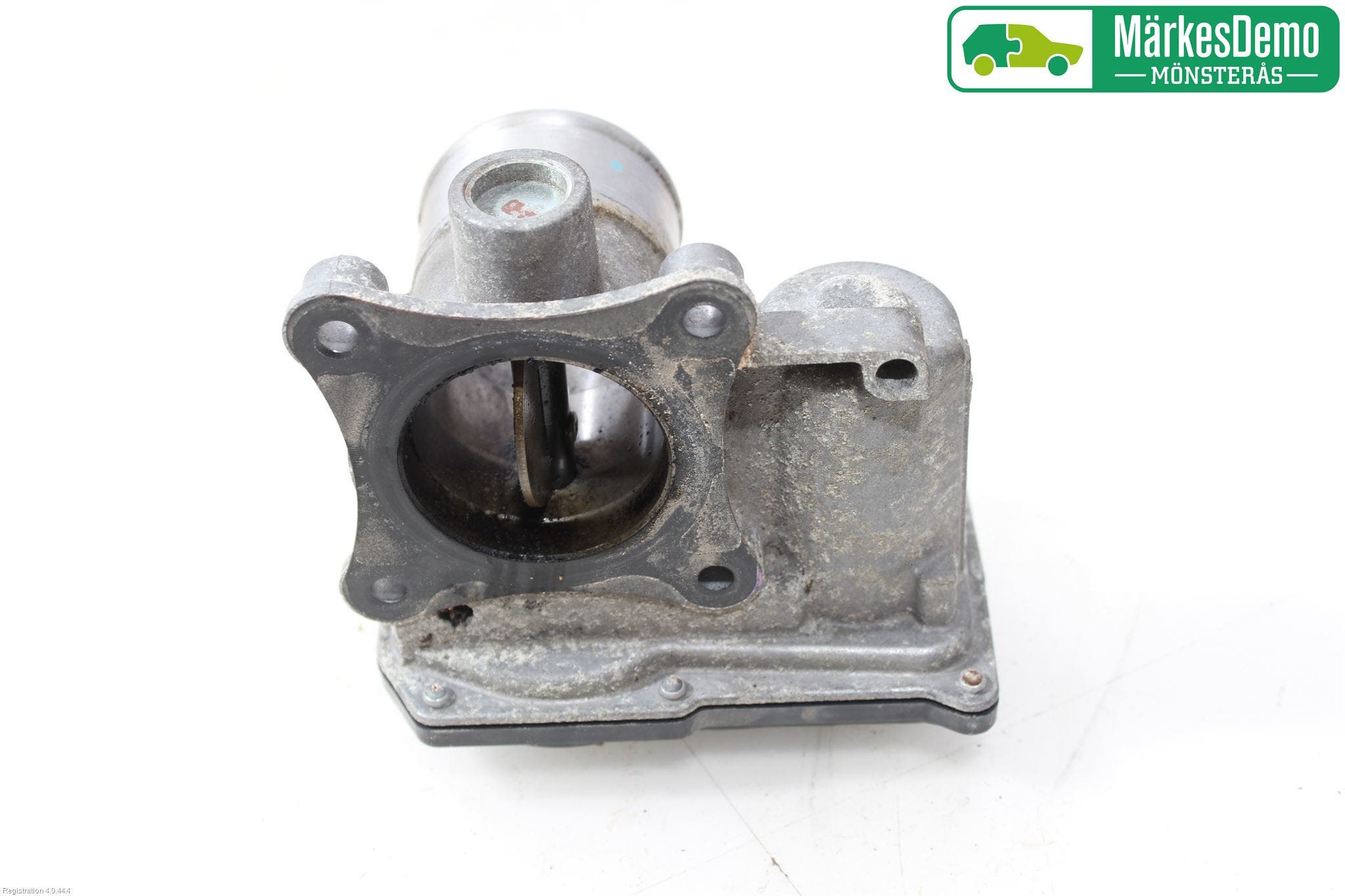 Toyota YARIS XP130 12-14 Injspjällhus