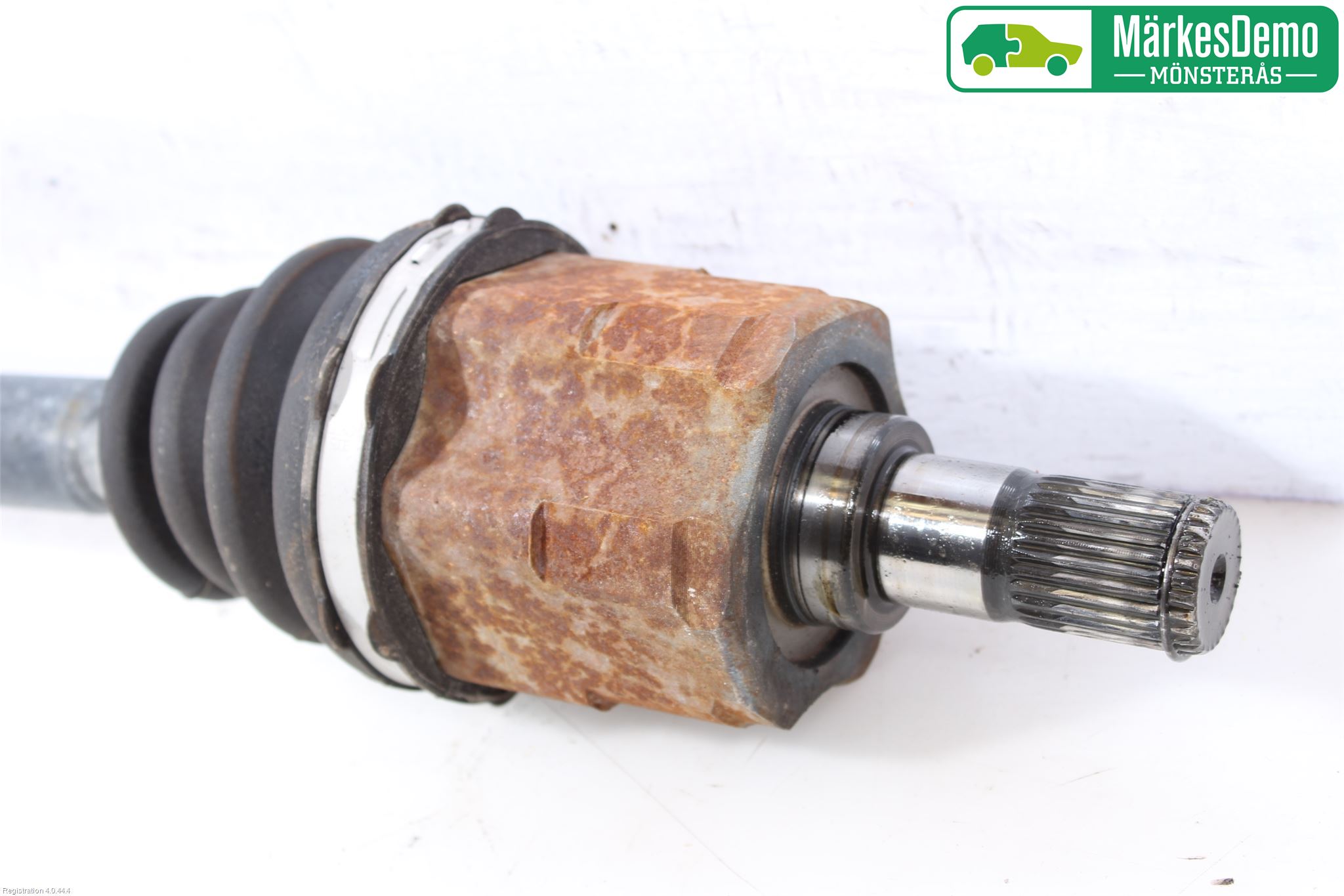 Kia CEED 06-12 Drivaxel Fram Höger