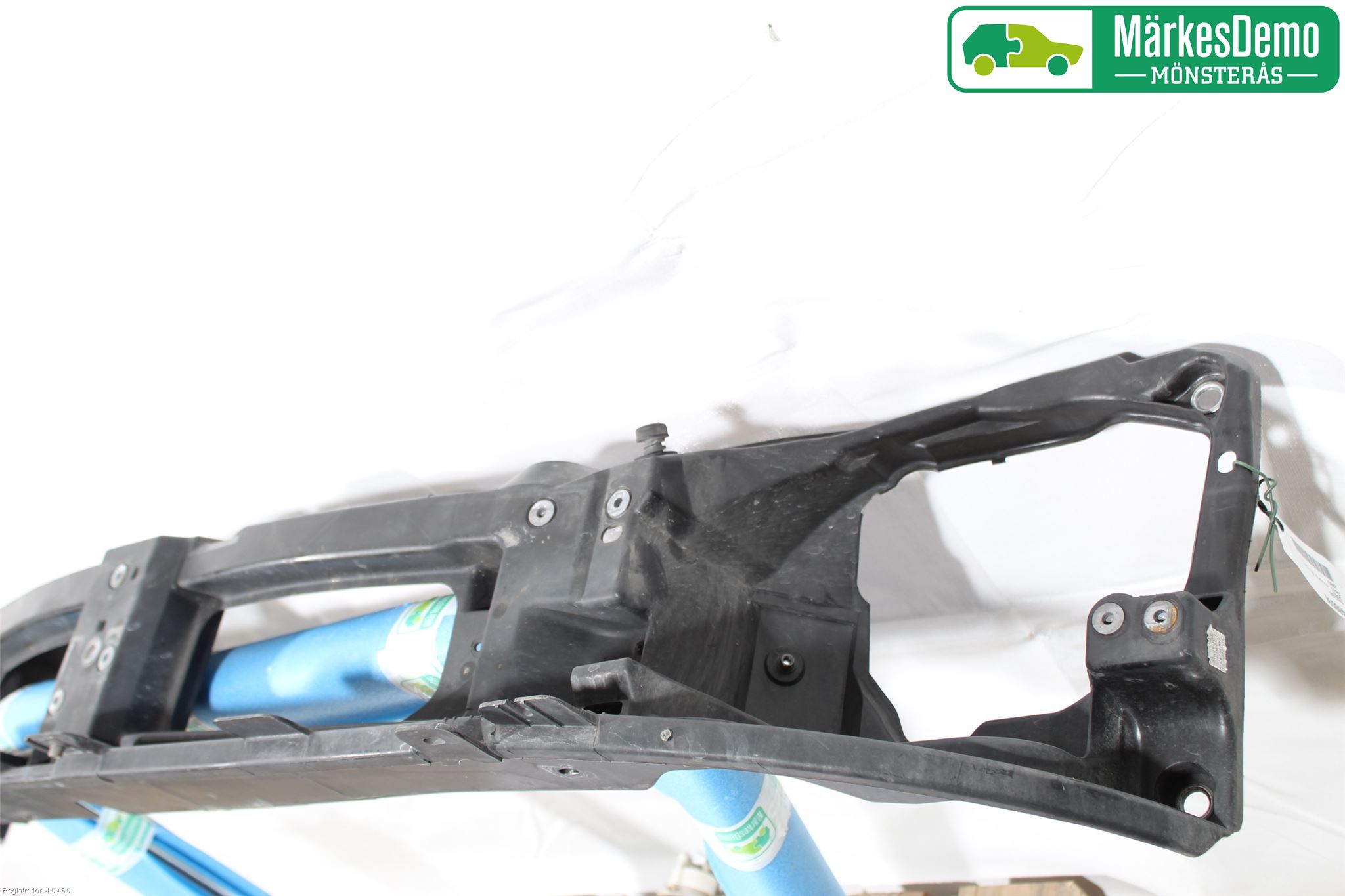 Opel VIVARO 01-14 Front Huvlåsplåt-Balk