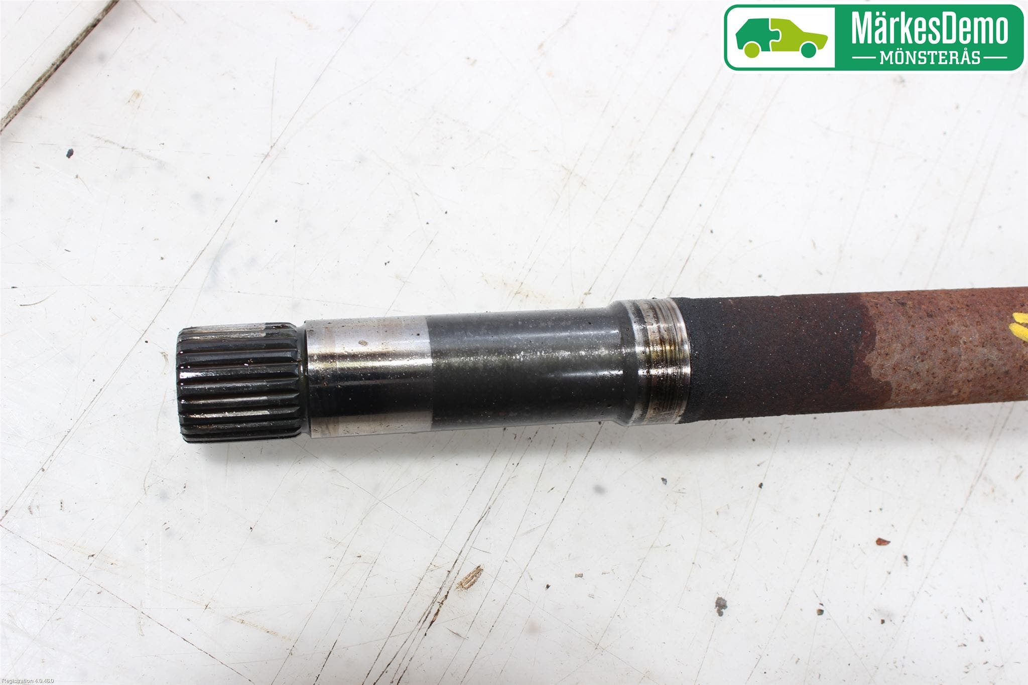 Peugeot PARTNER 08-15 Drivaxel Fram Höger