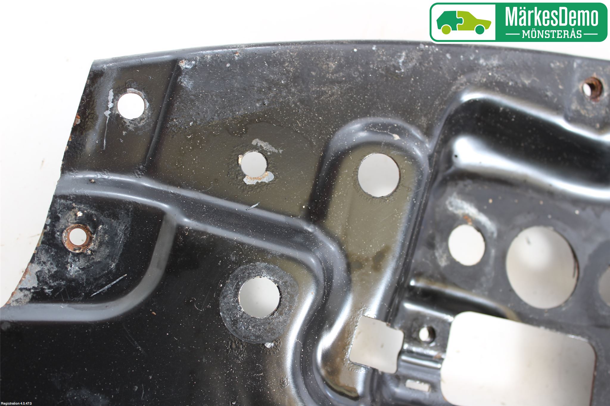 Saab 9-3 VER2/VER3 08-15 Front Huvlåsplåt-Balk