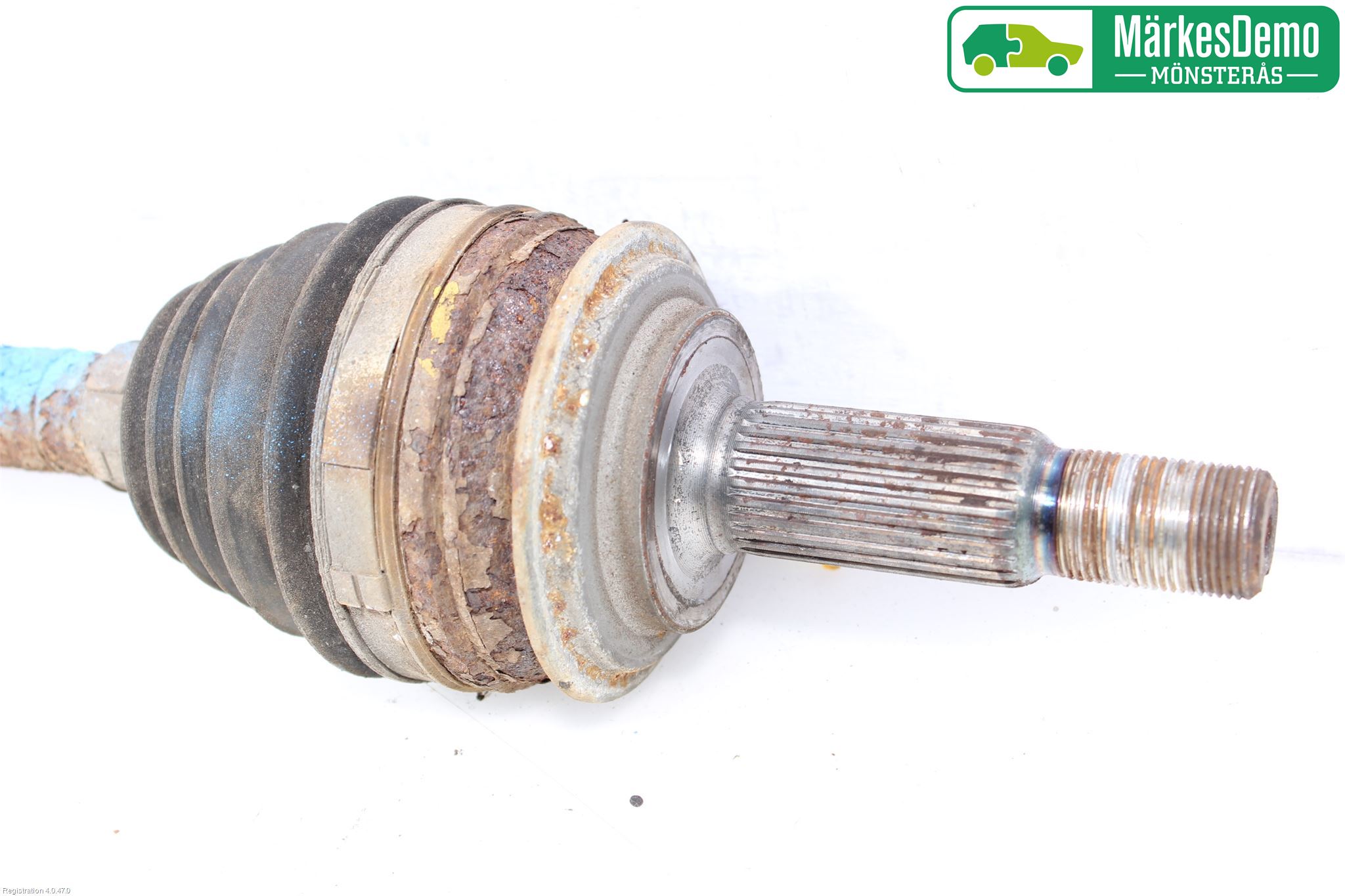 Toyota VERSO-S 11-16 Drivaxel Fram Höger