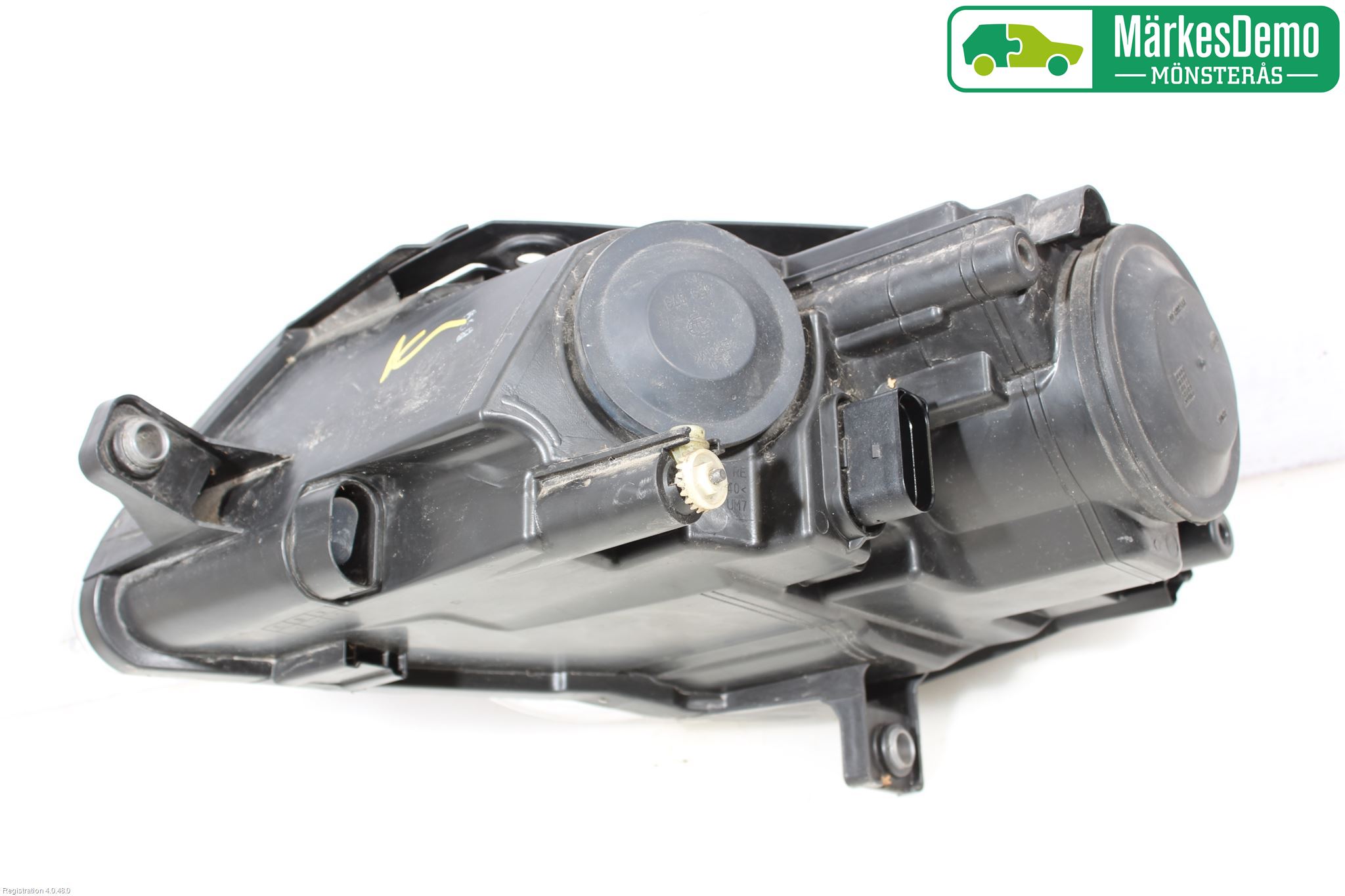 Volkswagen VW PASSAT 05-11 Strålkastare Höger