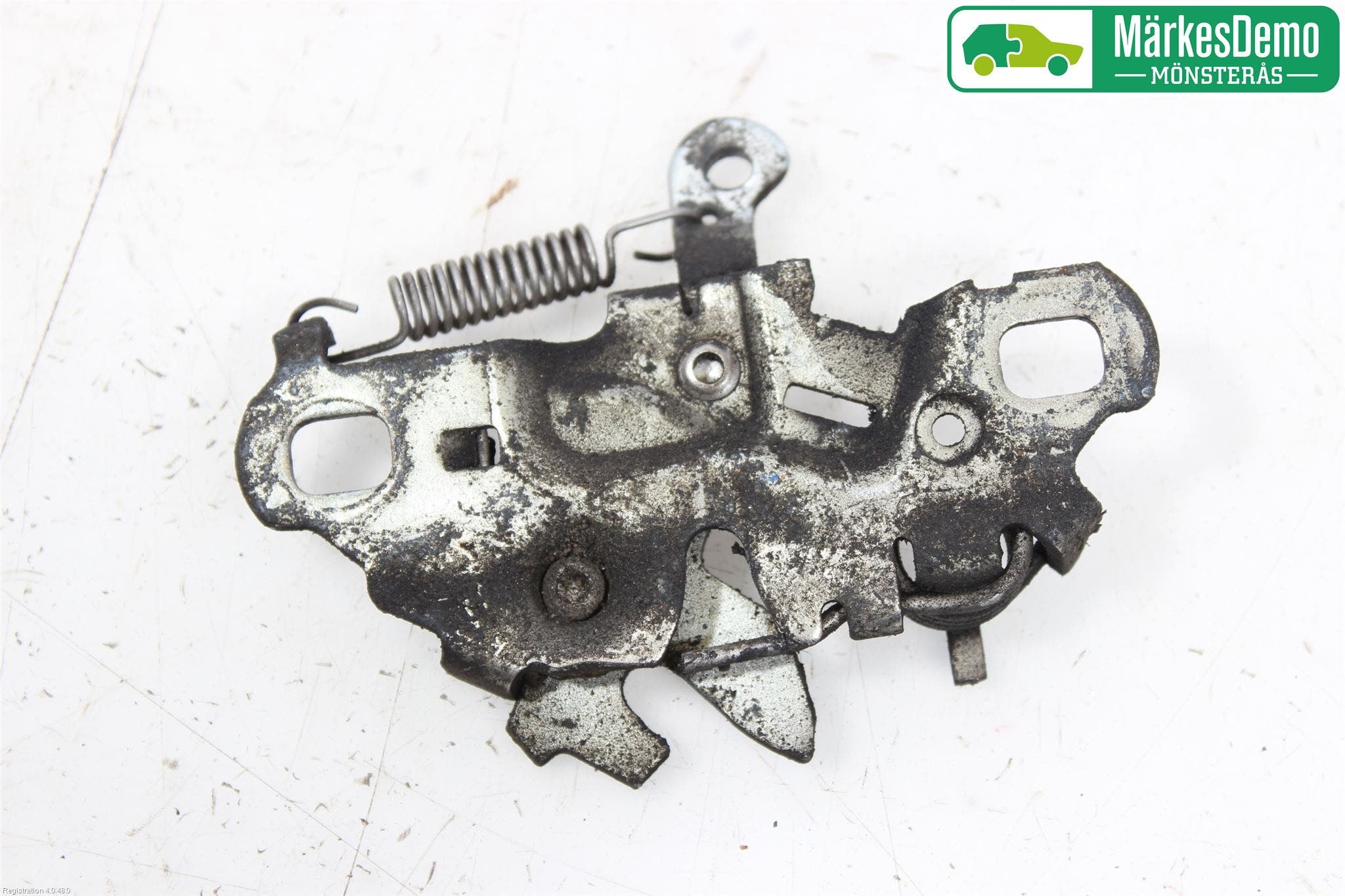 Peugeot 2008 13-20 Huvlås