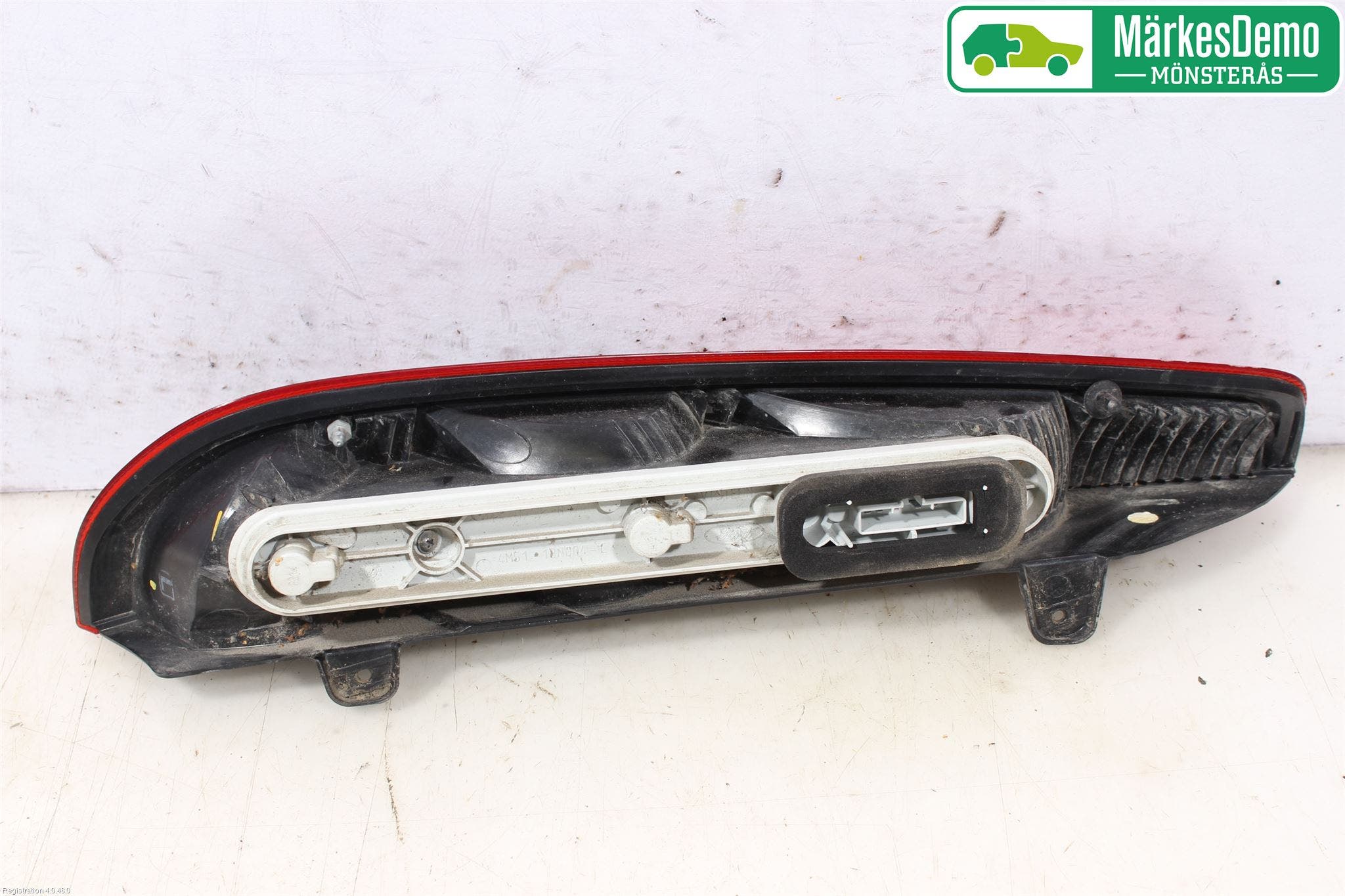 Ford FOCUS 04-07 Bakljus Höger