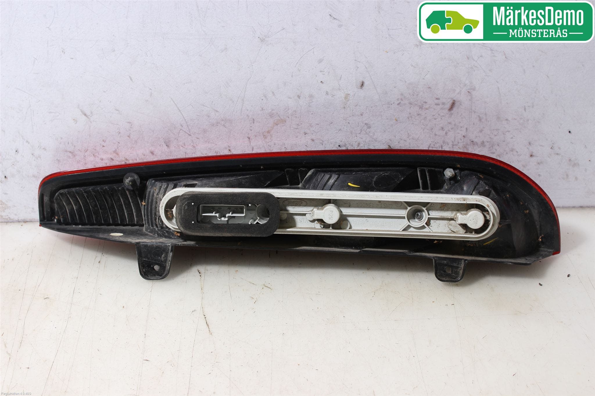 Ford FOCUS 04-07 Bakljus Vänster