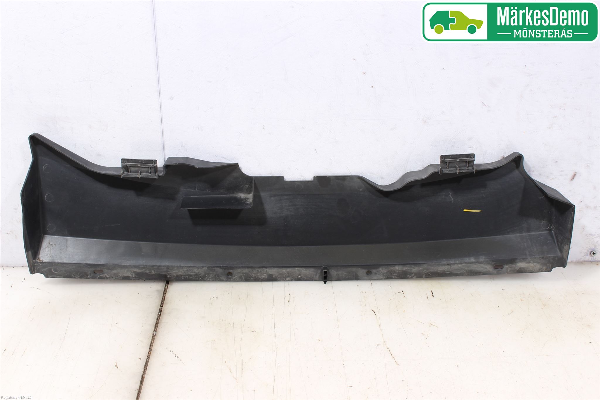 Ford FOCUS     04-07 Deflektor Plåt-Plast Kylning