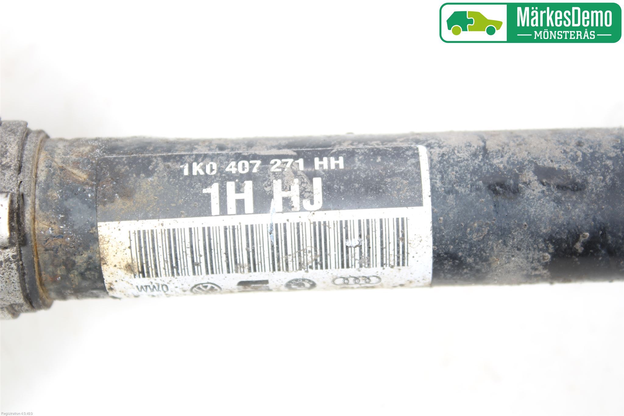Volkswagen VW PASSAT 11-14 Drivaxel Fram Vänster