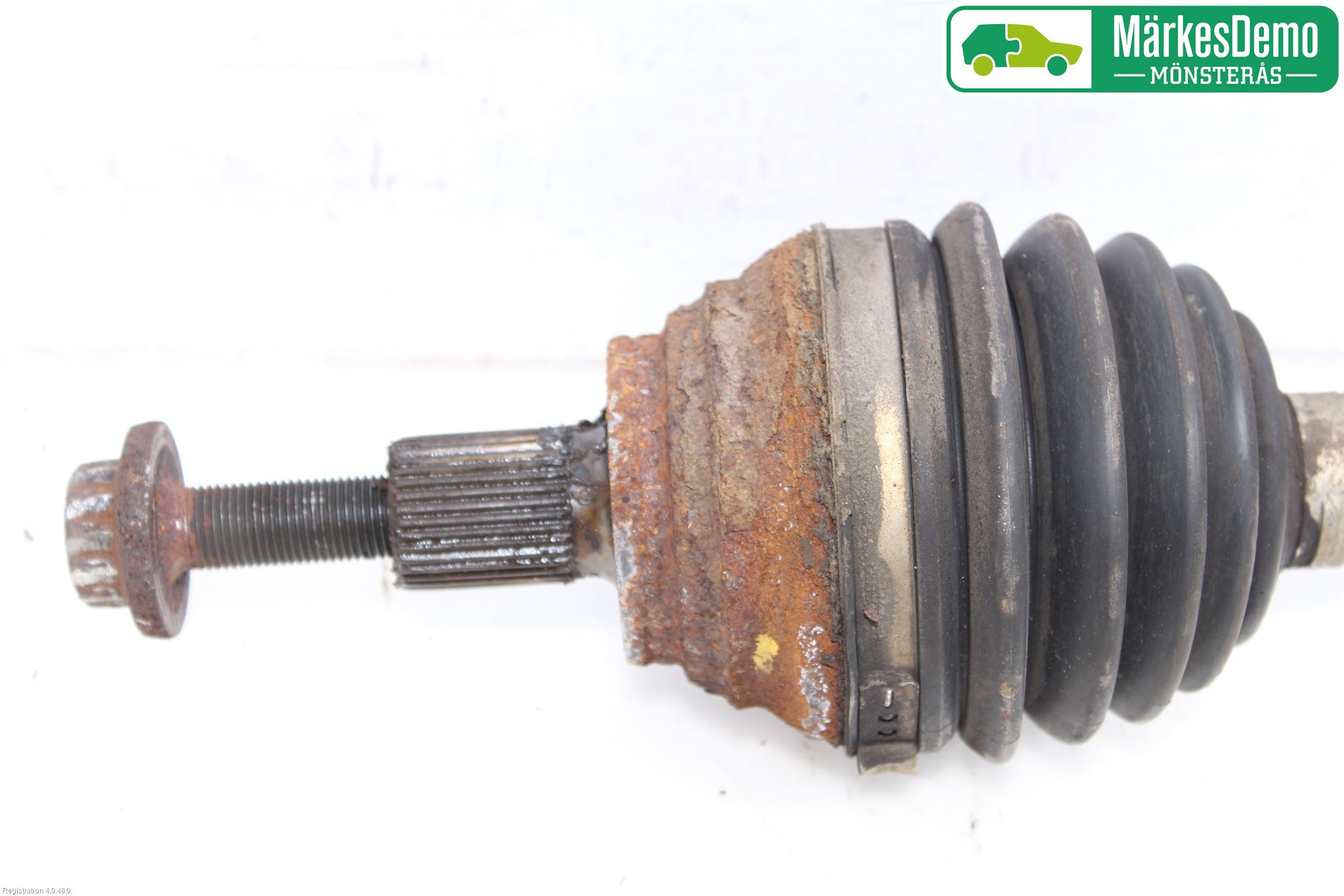 Volkswagen VW GOLF VI 09-13 Drivaxel Fram Vänster