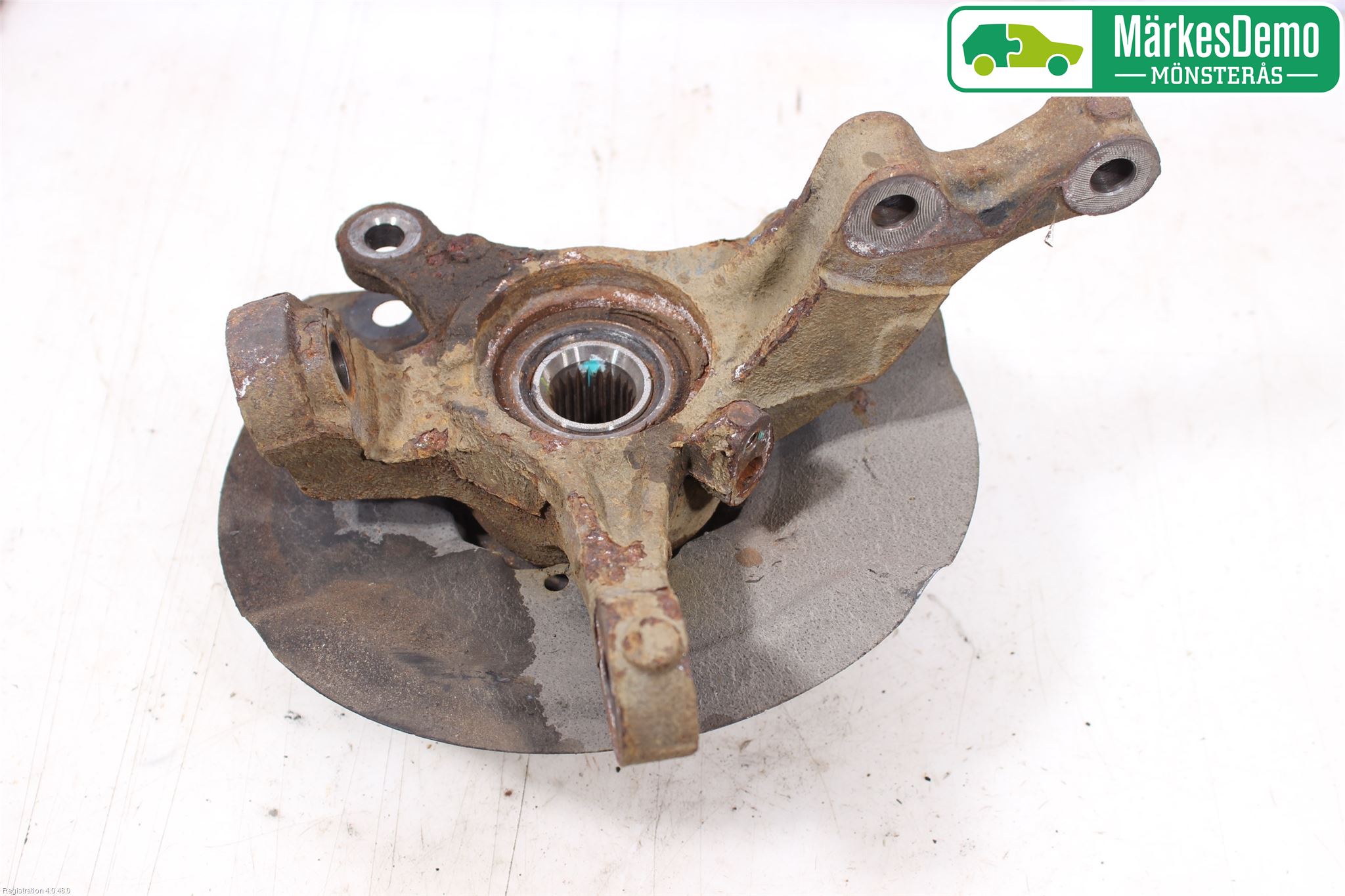 Mitsubishi SPACE STAR 13- Styrspindel Lagerhus Hö