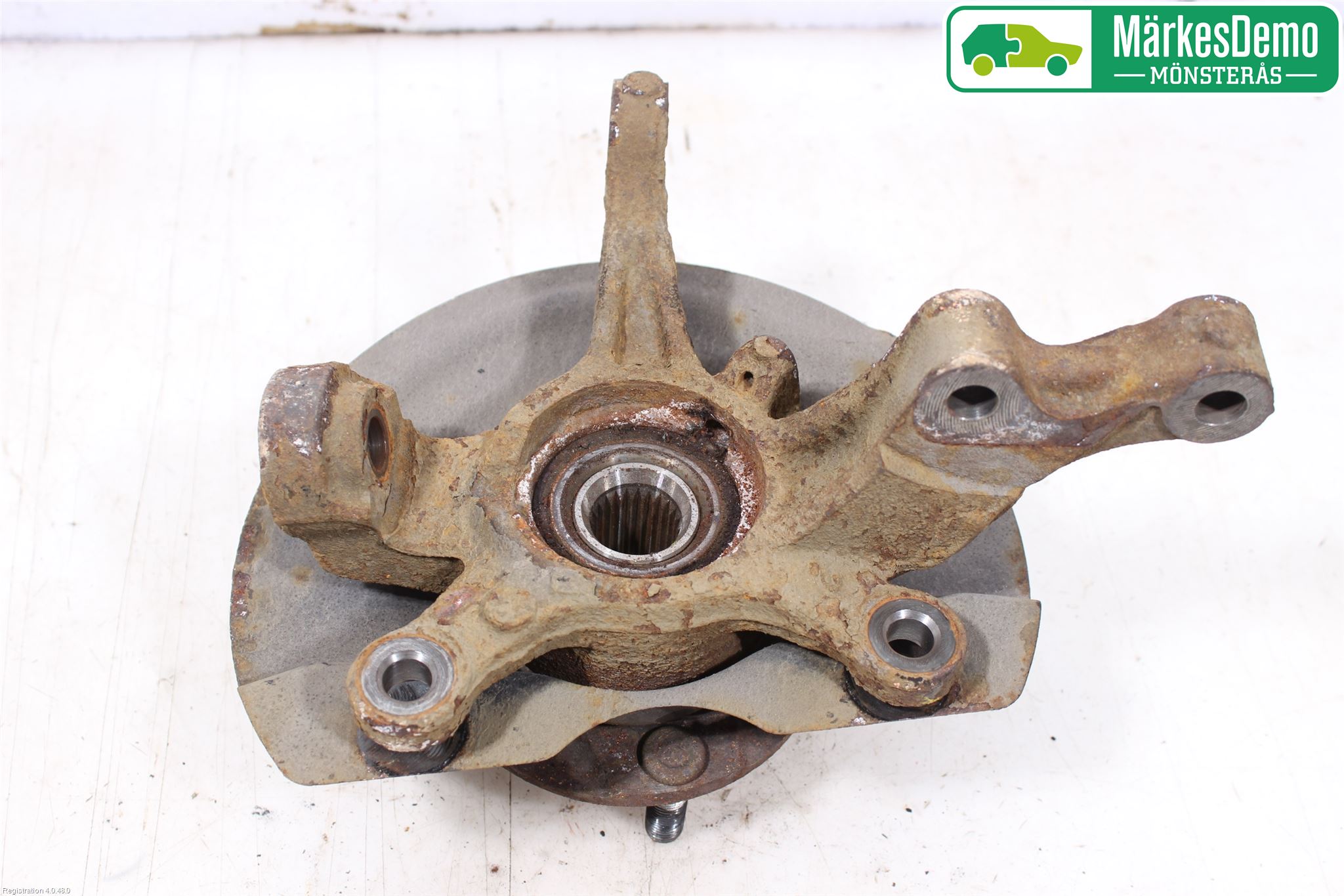 Mitsubishi SPACE STAR 13- Styrspindel Lagerhus Vä