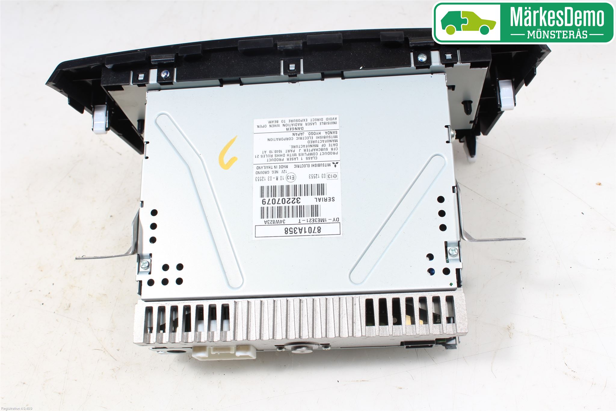 Mitsubishi SPACE STAR 13- Radio