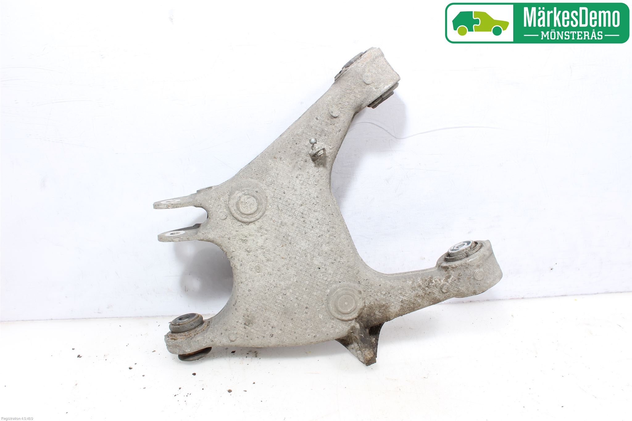 BMW 5 F10/F11/F18 09-17 Bärarm Bak Vä-Hö