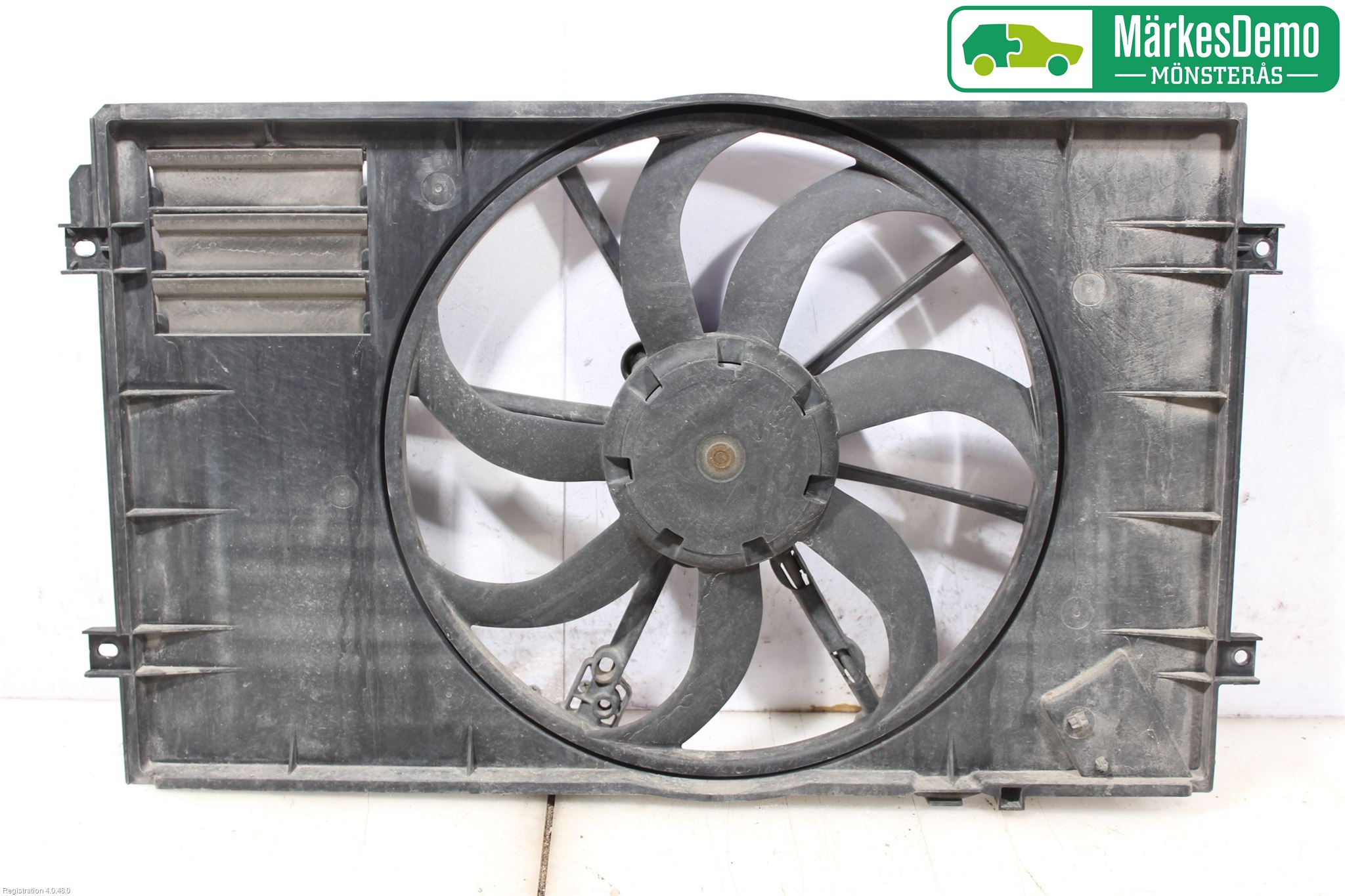 Volkswagen VW CADDY      04-10 Kylfläkt El