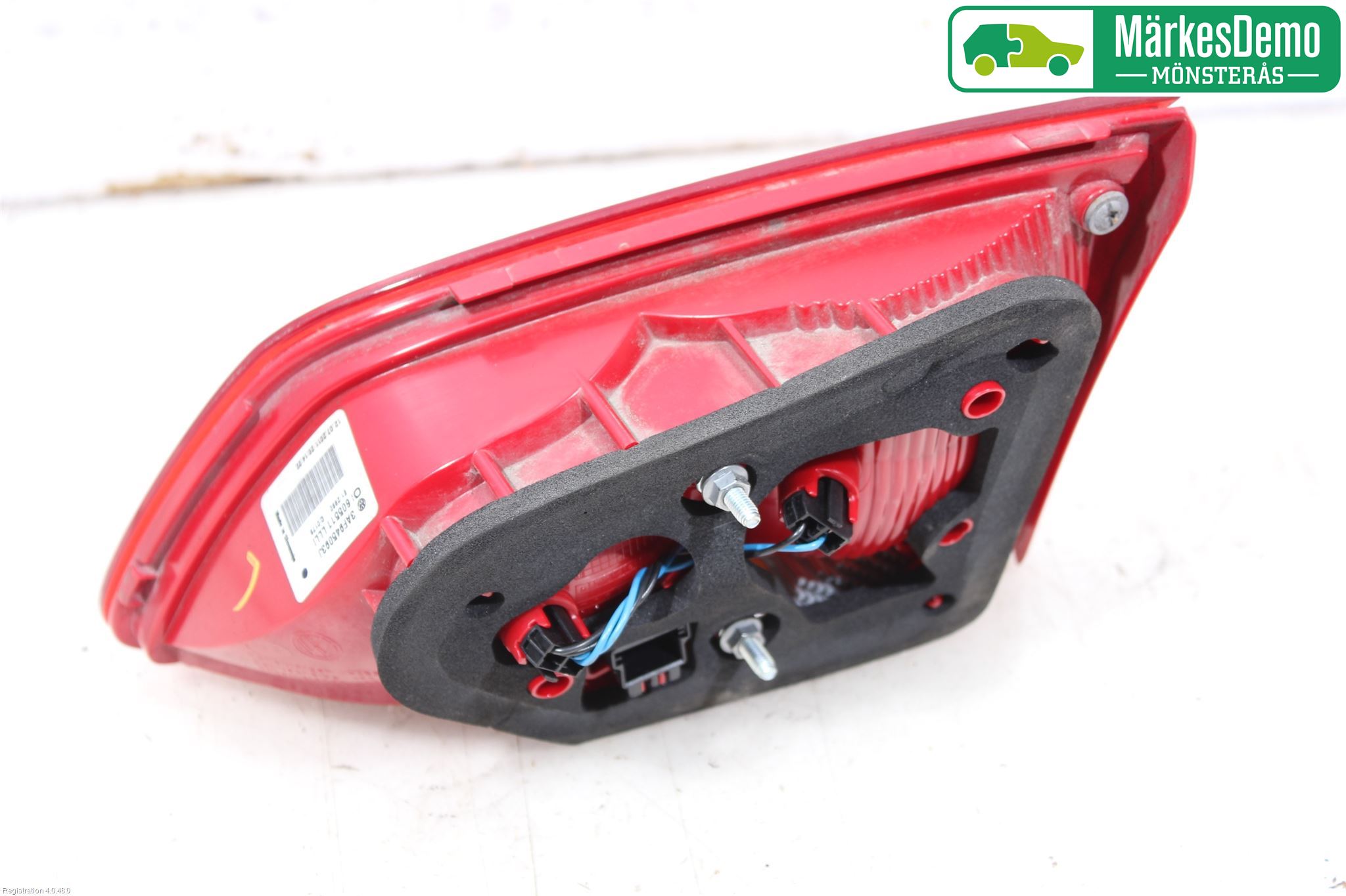 Volkswagen VW PASSAT 11-14 Bakljus Lucka Vä