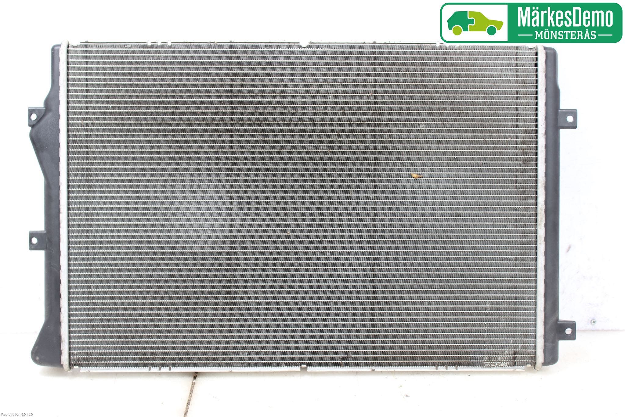 Volkswagen VW PASSAT 11-14 Kylare Man