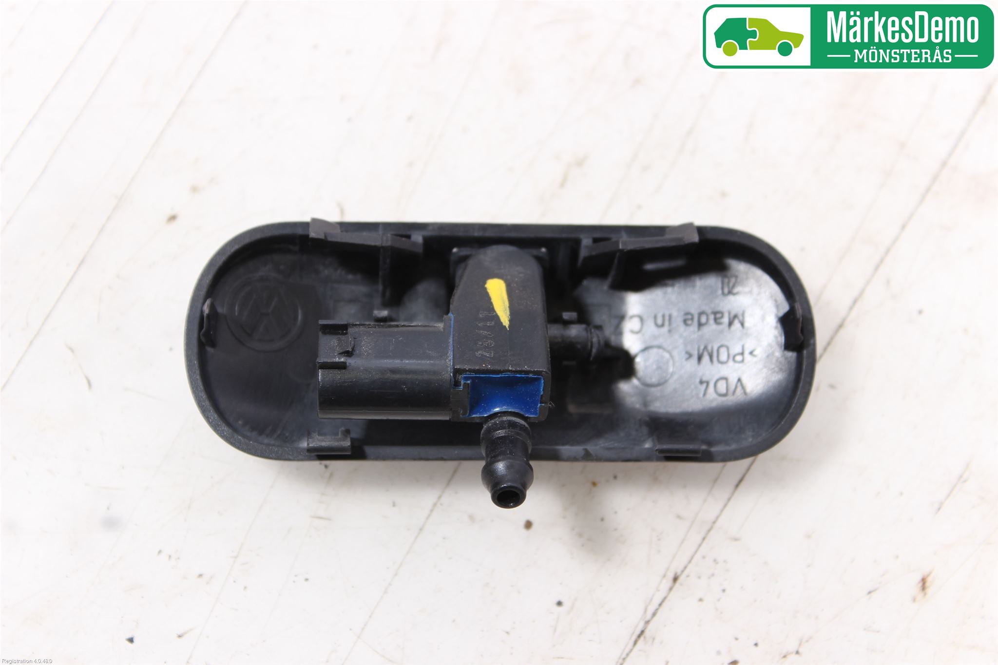 Volkswagen VW PASSAT 11-14 Spolarmunstycke Rutor