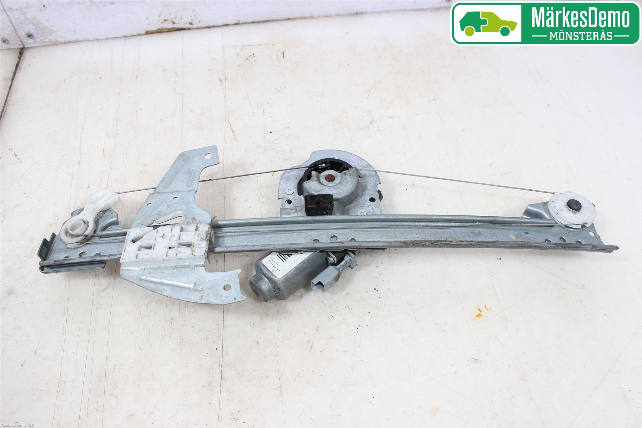 Peugeot 107 Fönsterhiss El Kompl