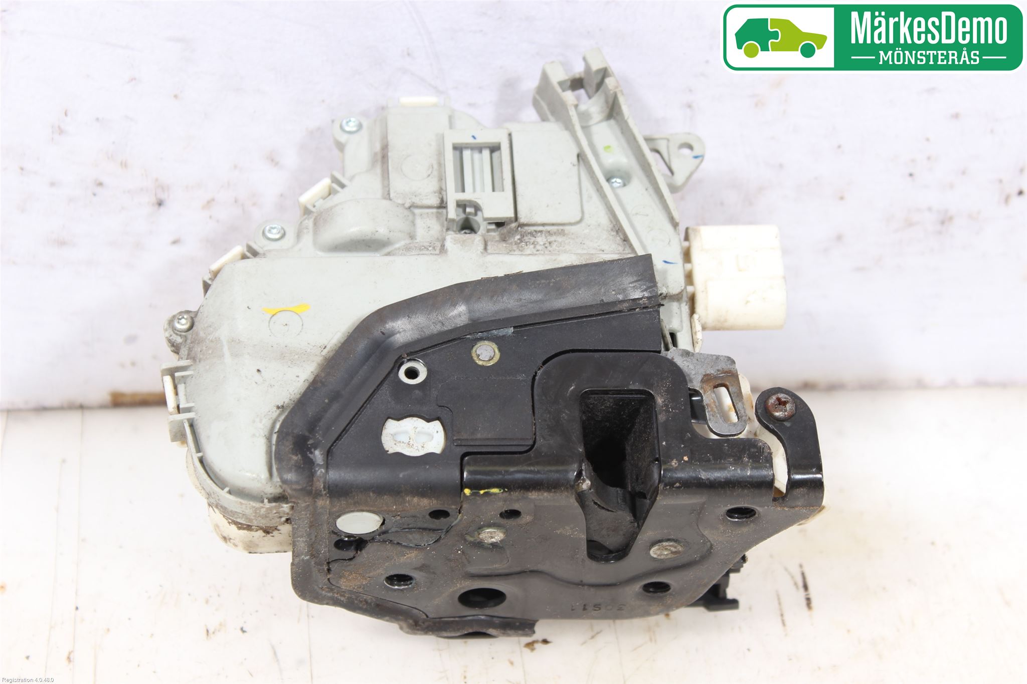 Audi A4/S4 08-11 Låskista-Dörrlås