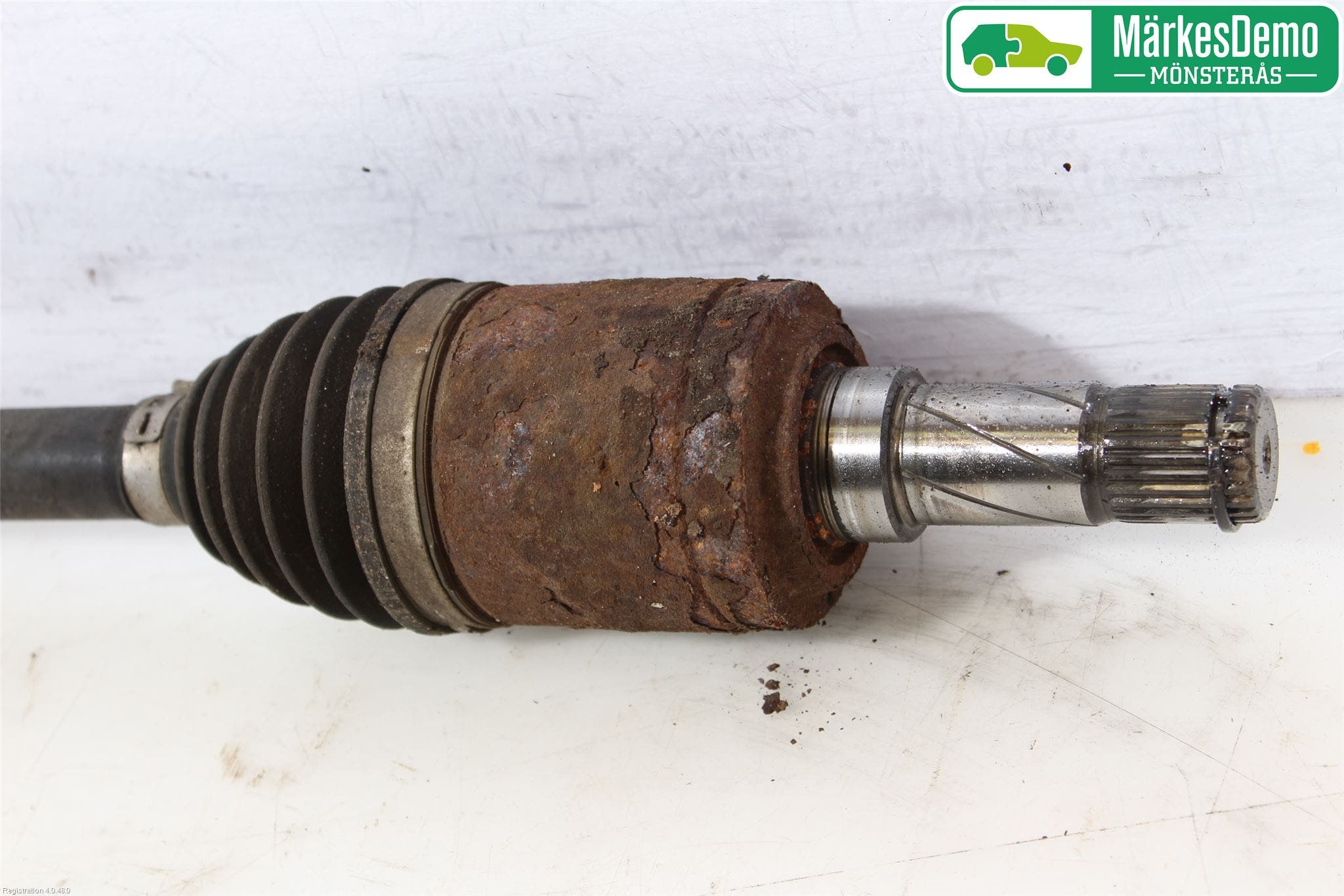 Ford KUGA 08-12 Drivaxel Bak Höger