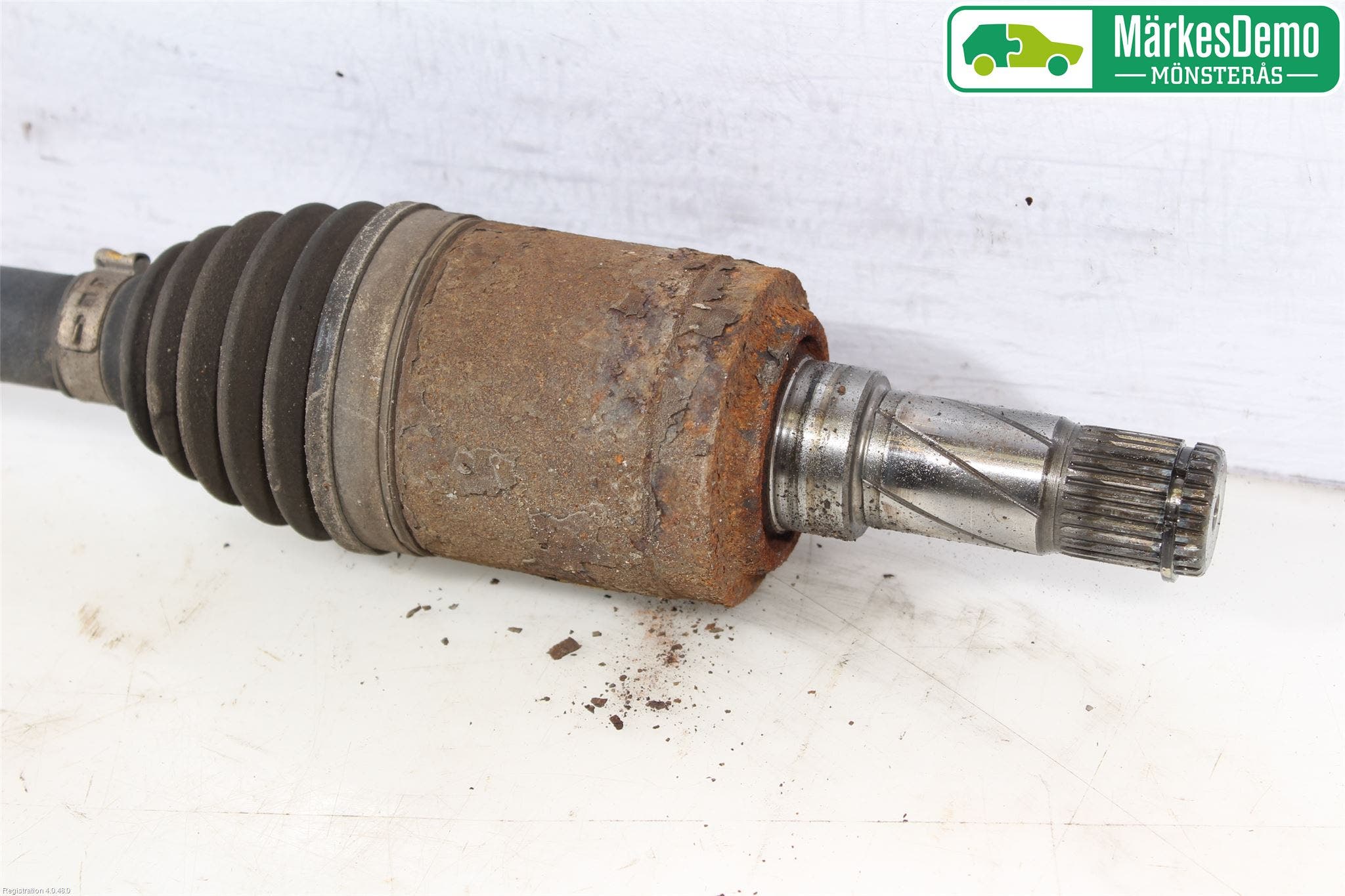 Ford KUGA 08-12 Drivaxel Bak Vänster