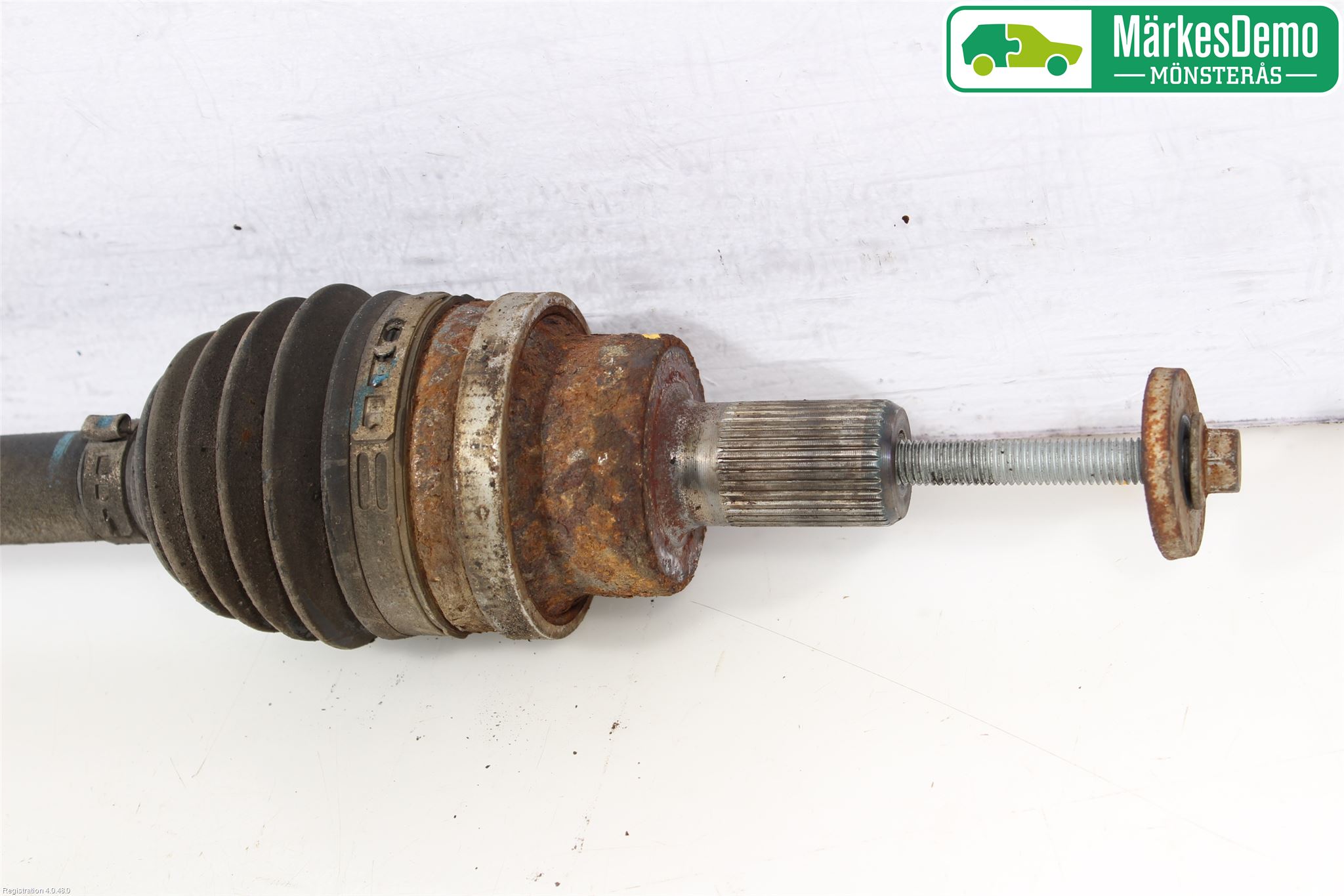 Volvo XC60 09-13 Drivaxel Bak Vänster