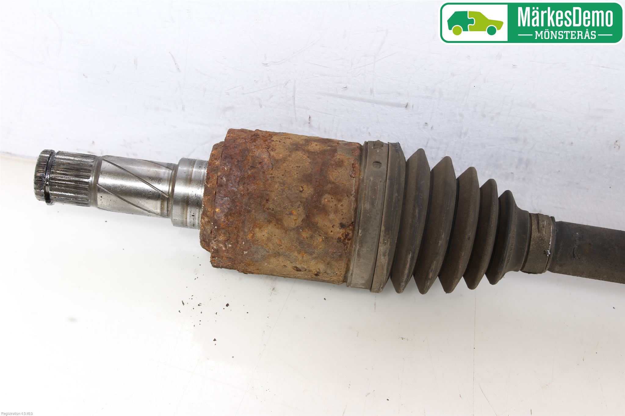 Volvo XC60 09-13 Drivaxel Bak Vänster