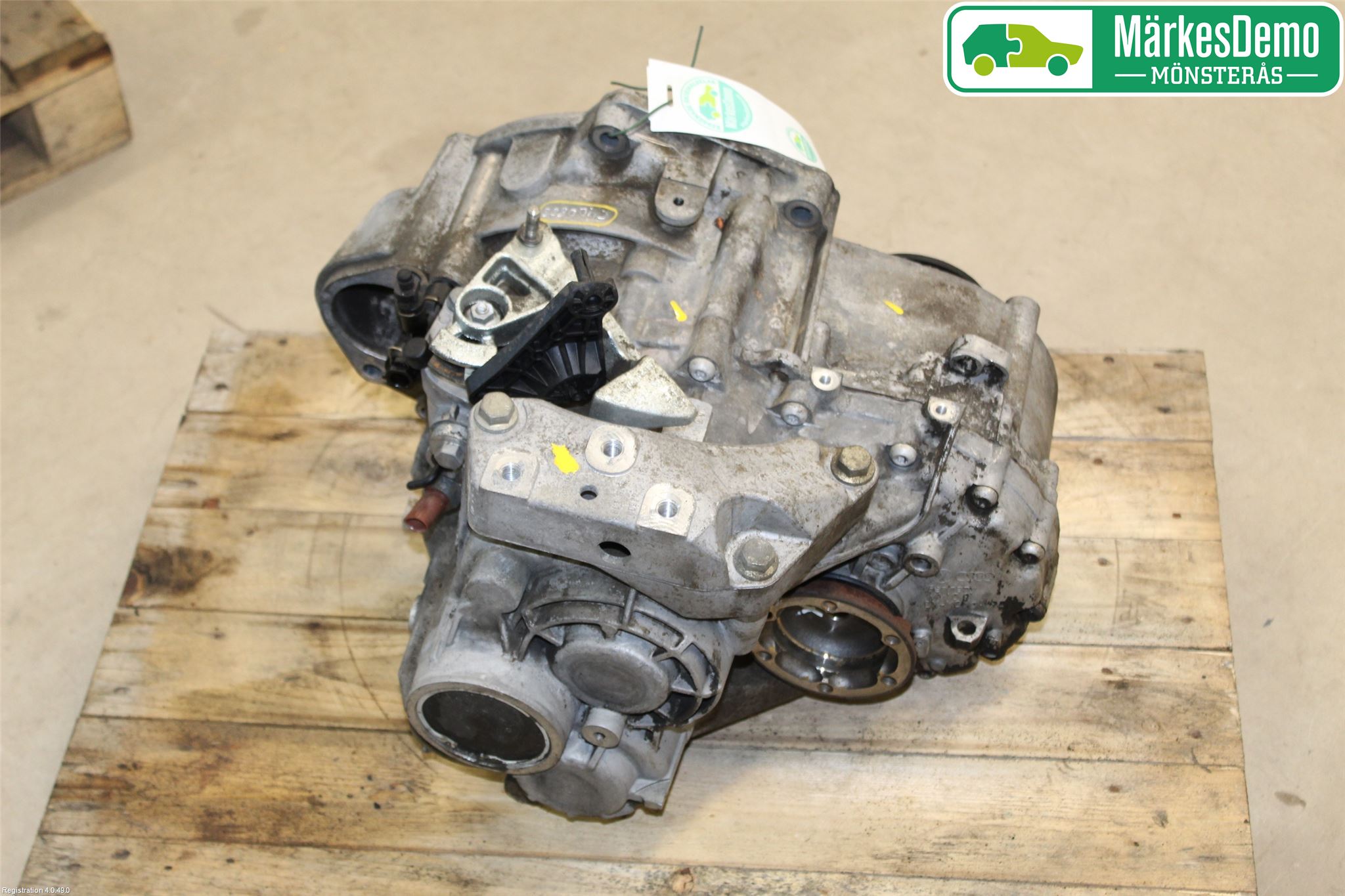Volkswagen VW CADDY      04-10 Växellåda Man 6 Vxl